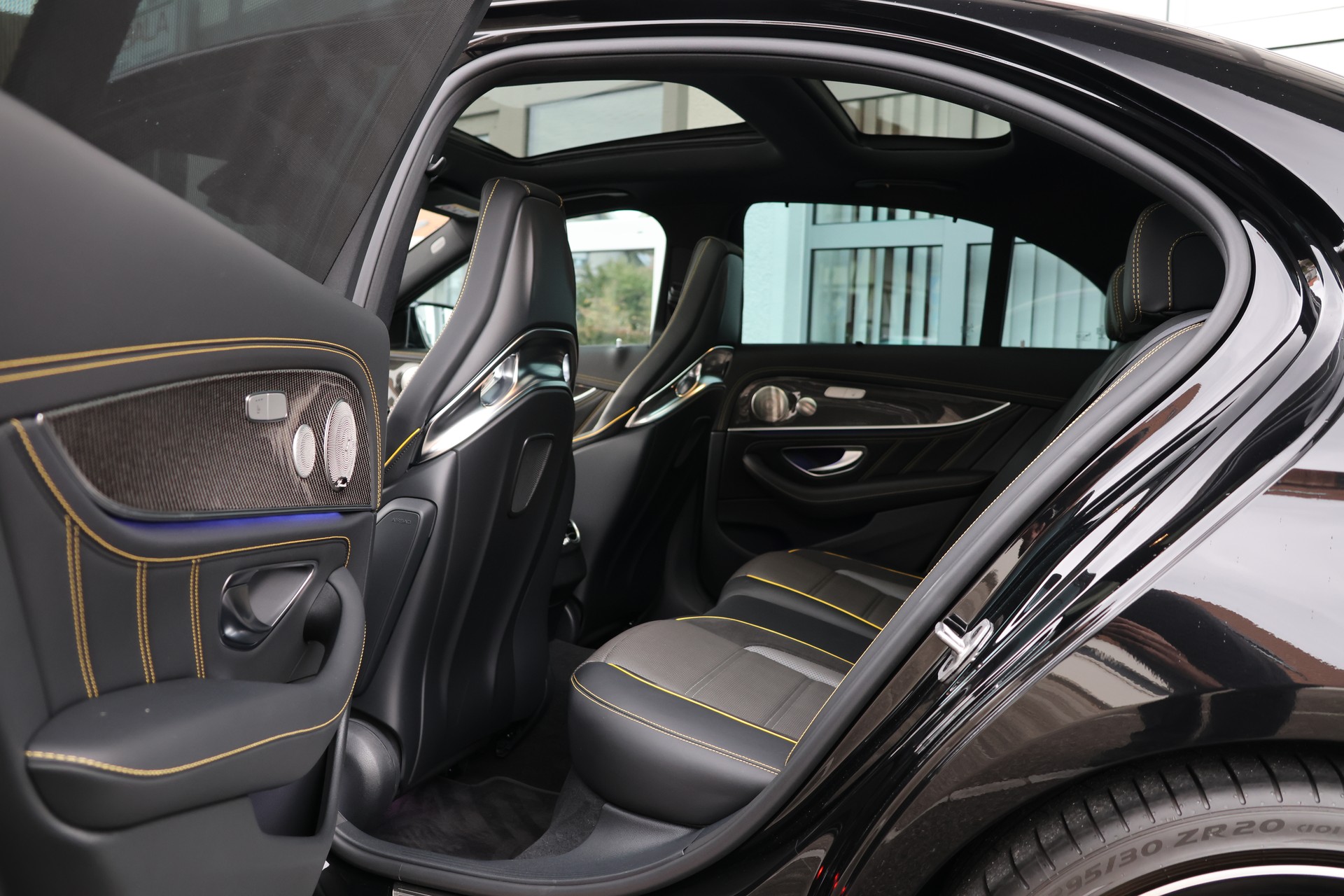 MERCEDES-BENZ AMG E 63 S 4Matic+ Speedshift 9G-TCT (CH) *Performance*-image-14