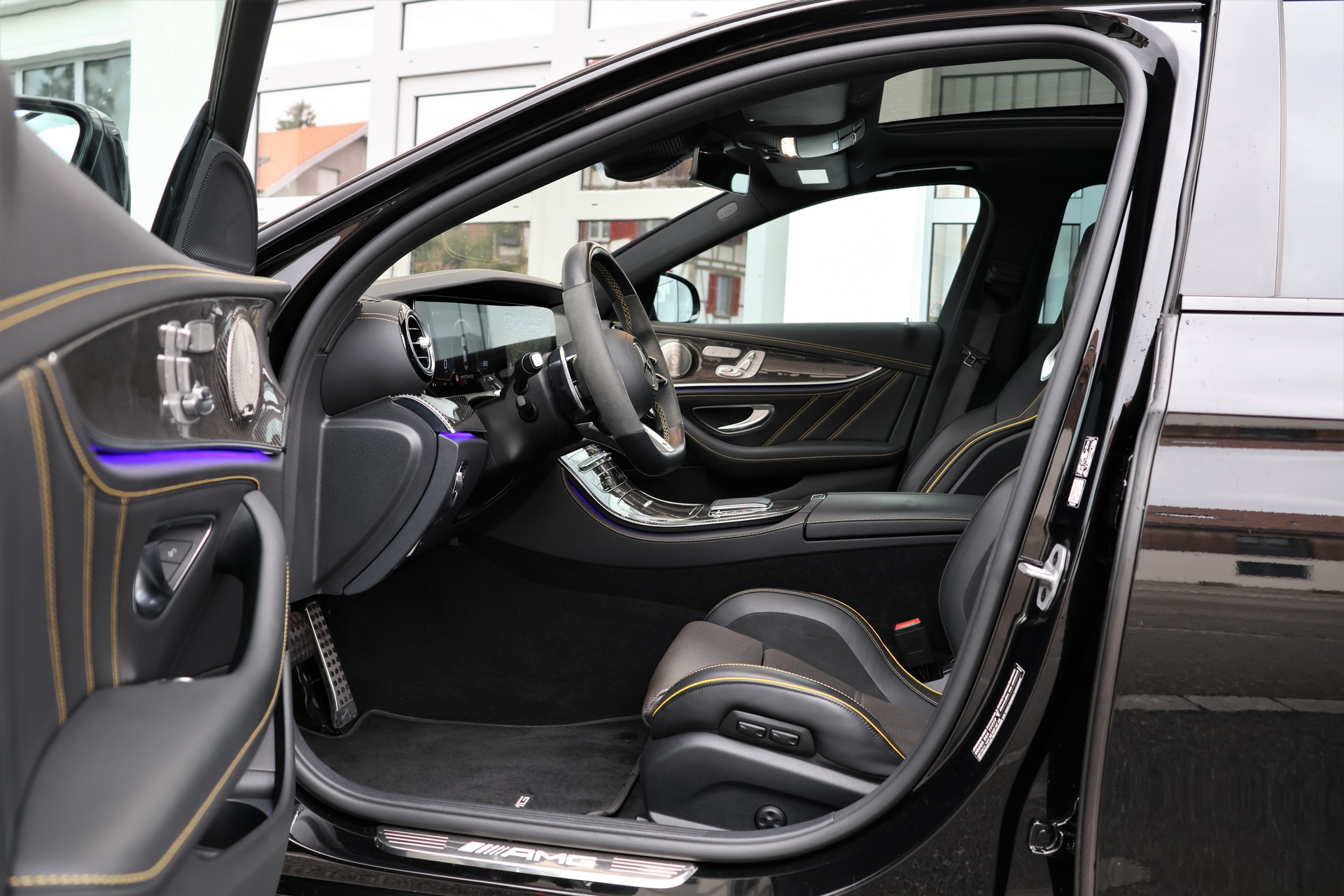 MERCEDES-BENZ AMG E 63 S 4Matic+ Speedshift 9G-TCT (CH) *Performance*-image-10