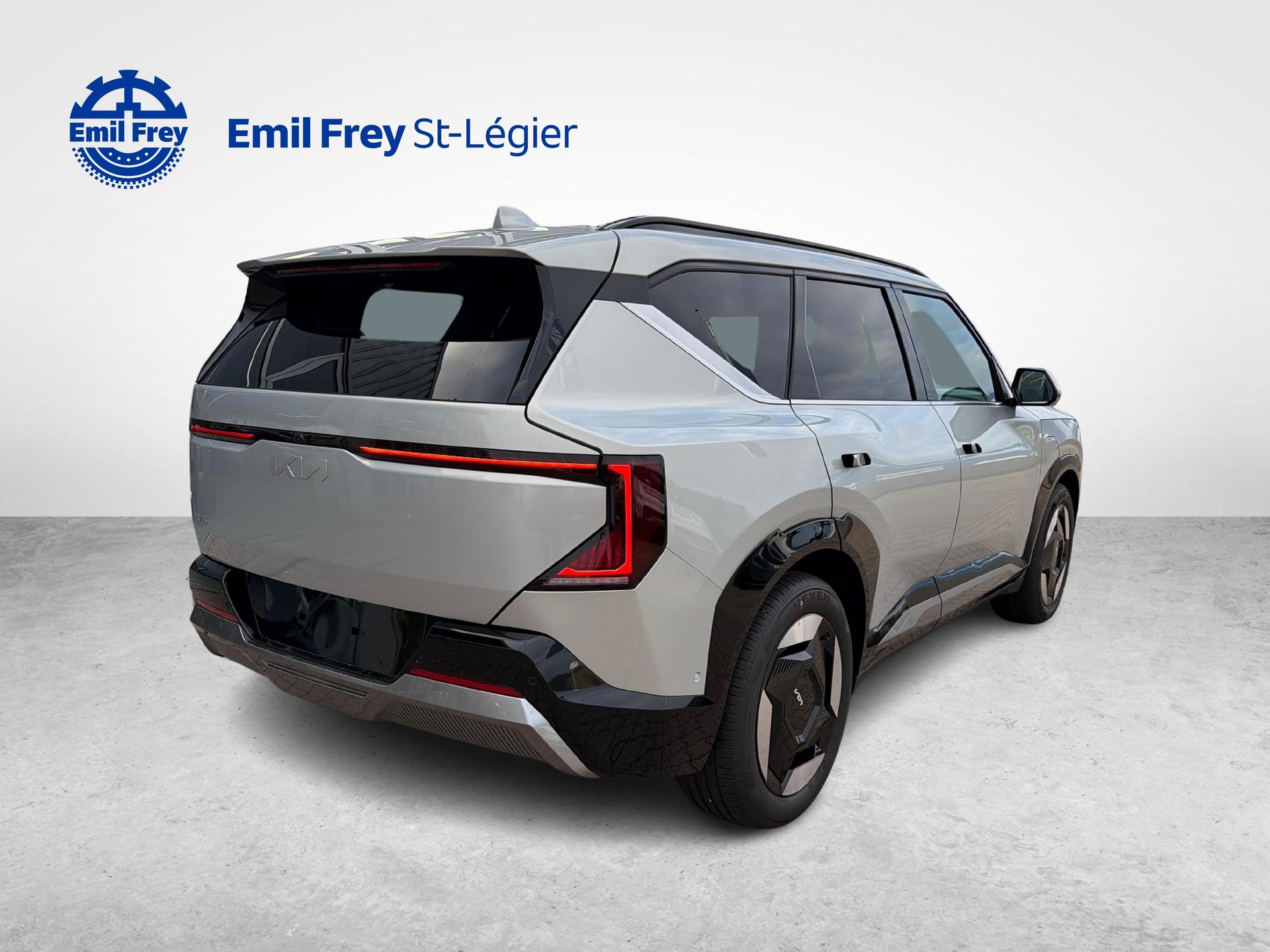 KIA EV5 81 kWh Earth 4x4 "Roues hiver offertes"-image-4