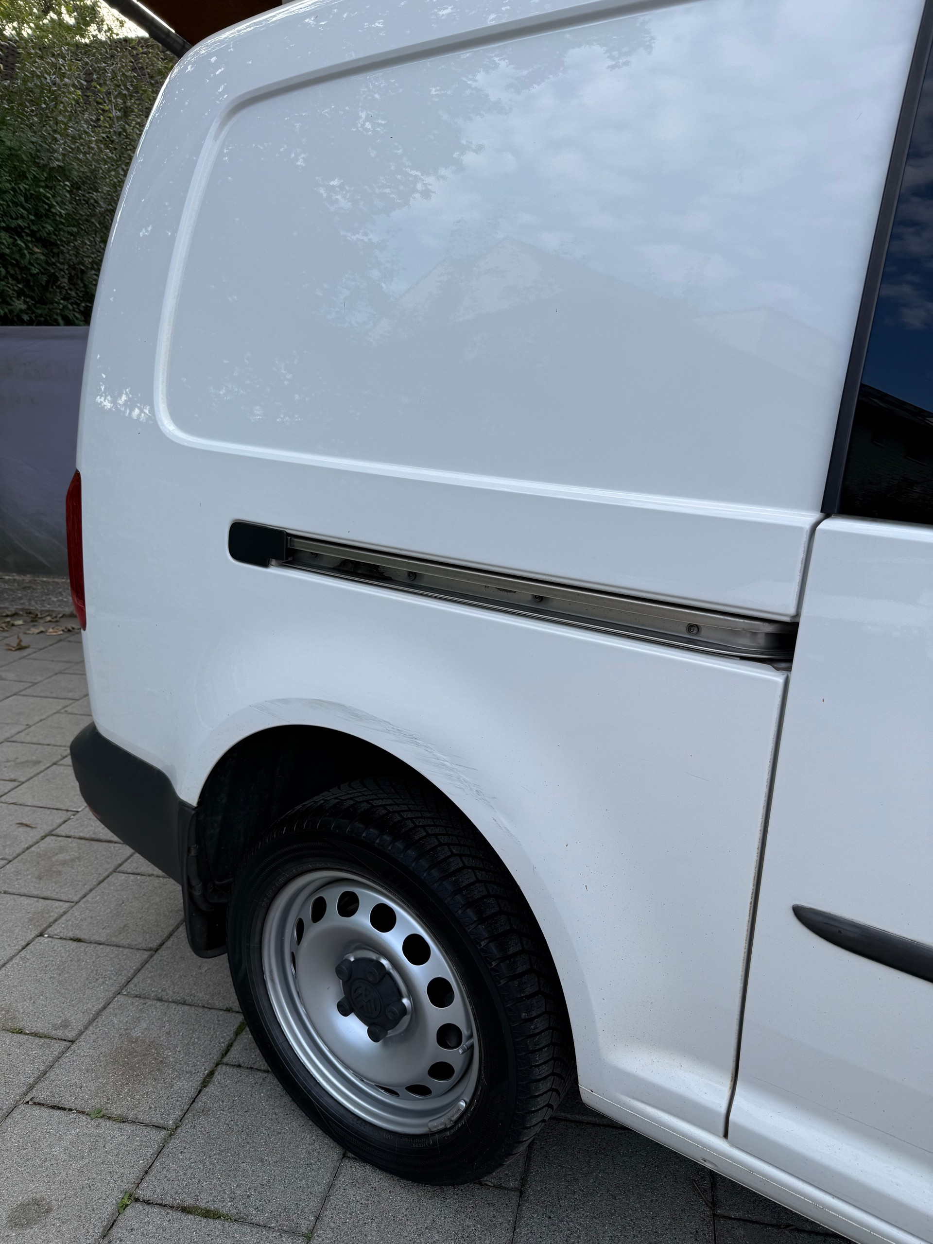 VW Caddy Maxi 2.0TDI 4Motion BlueMotion Technology DSG-image-9
