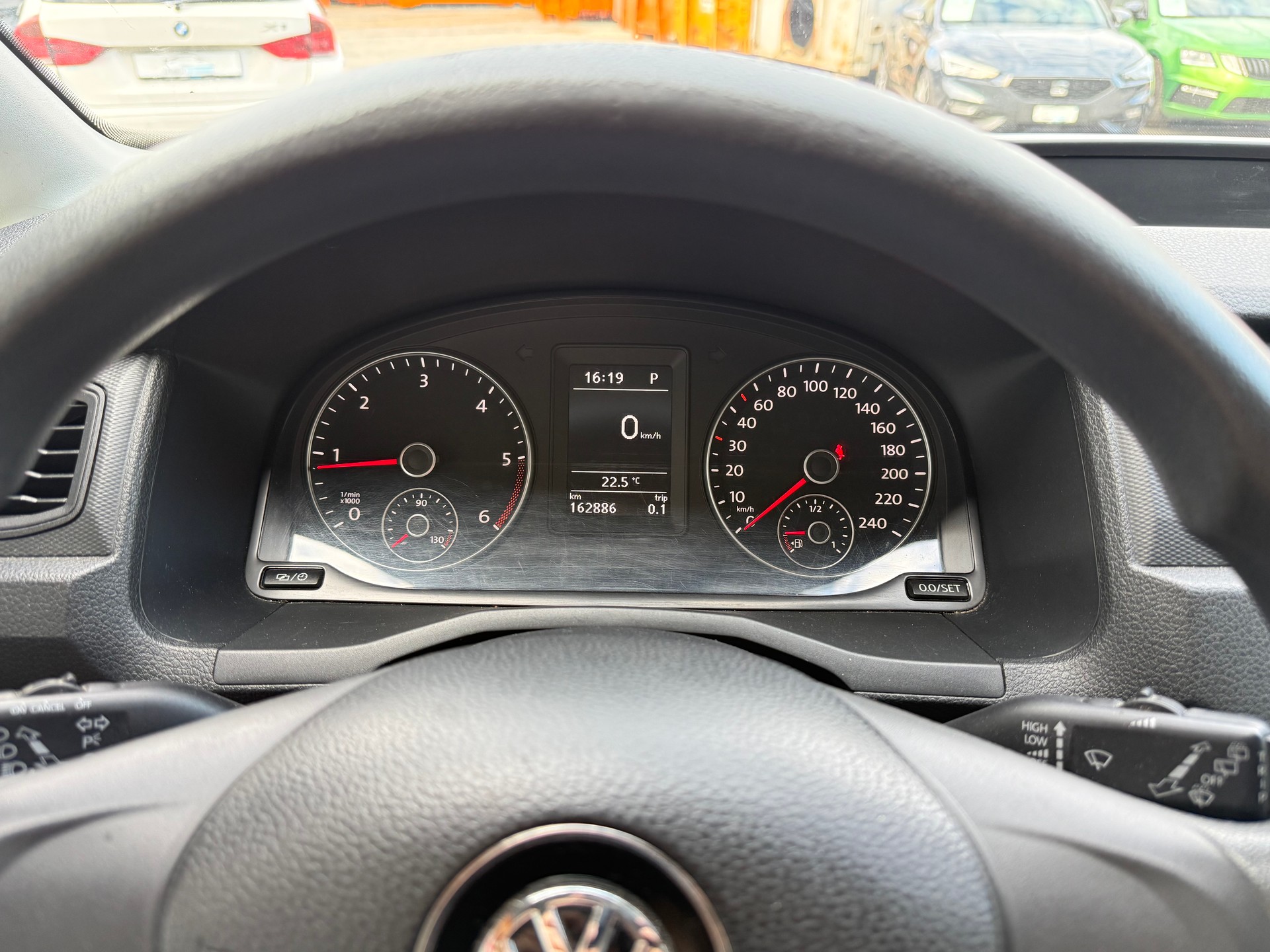 VW Caddy Maxi 2.0TDI 4Motion BlueMotion Technology DSG-image-17