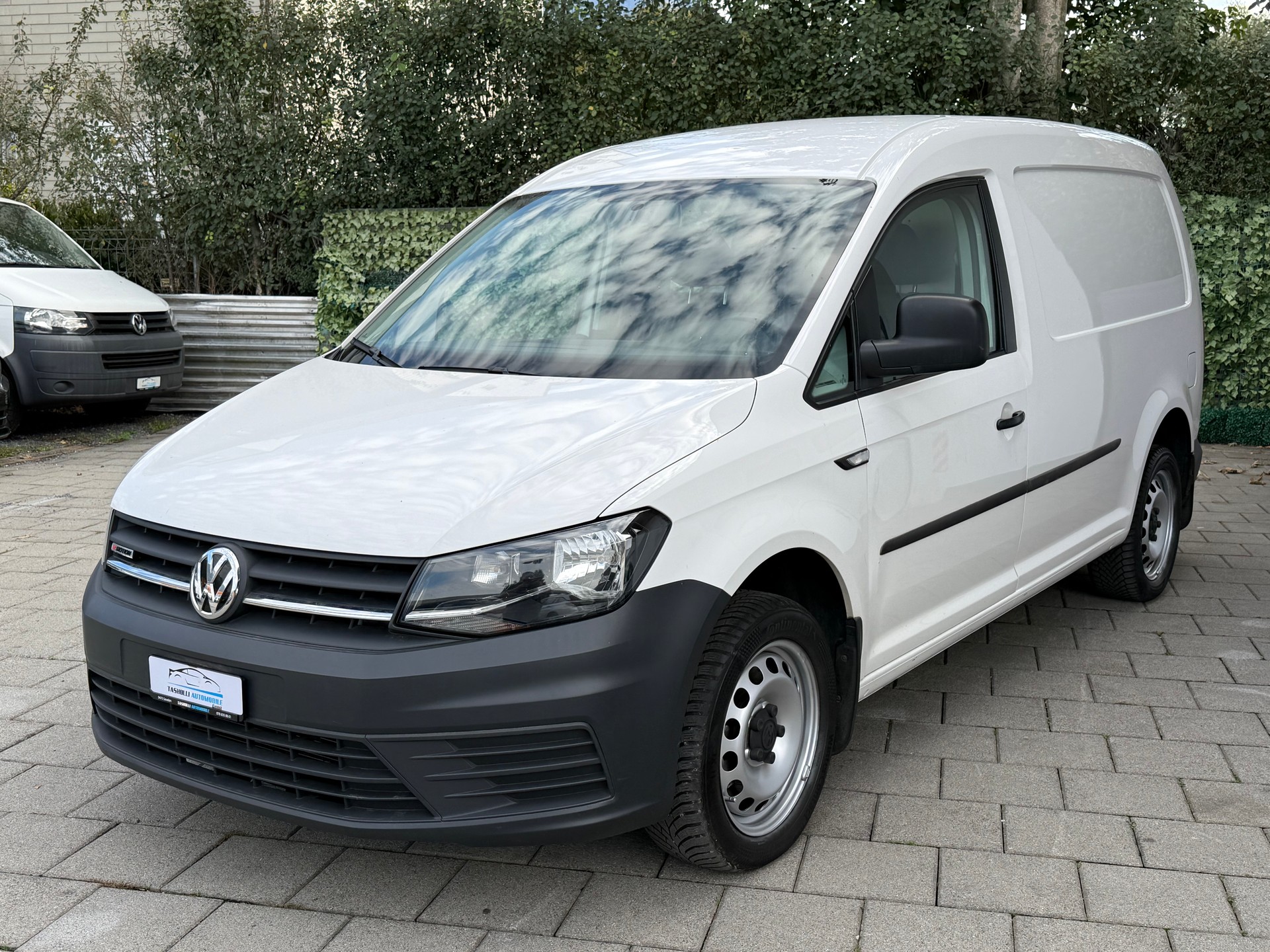 VW Caddy Maxi 2.0TDI 4Motion BlueMotion Technology DSG-image-3
