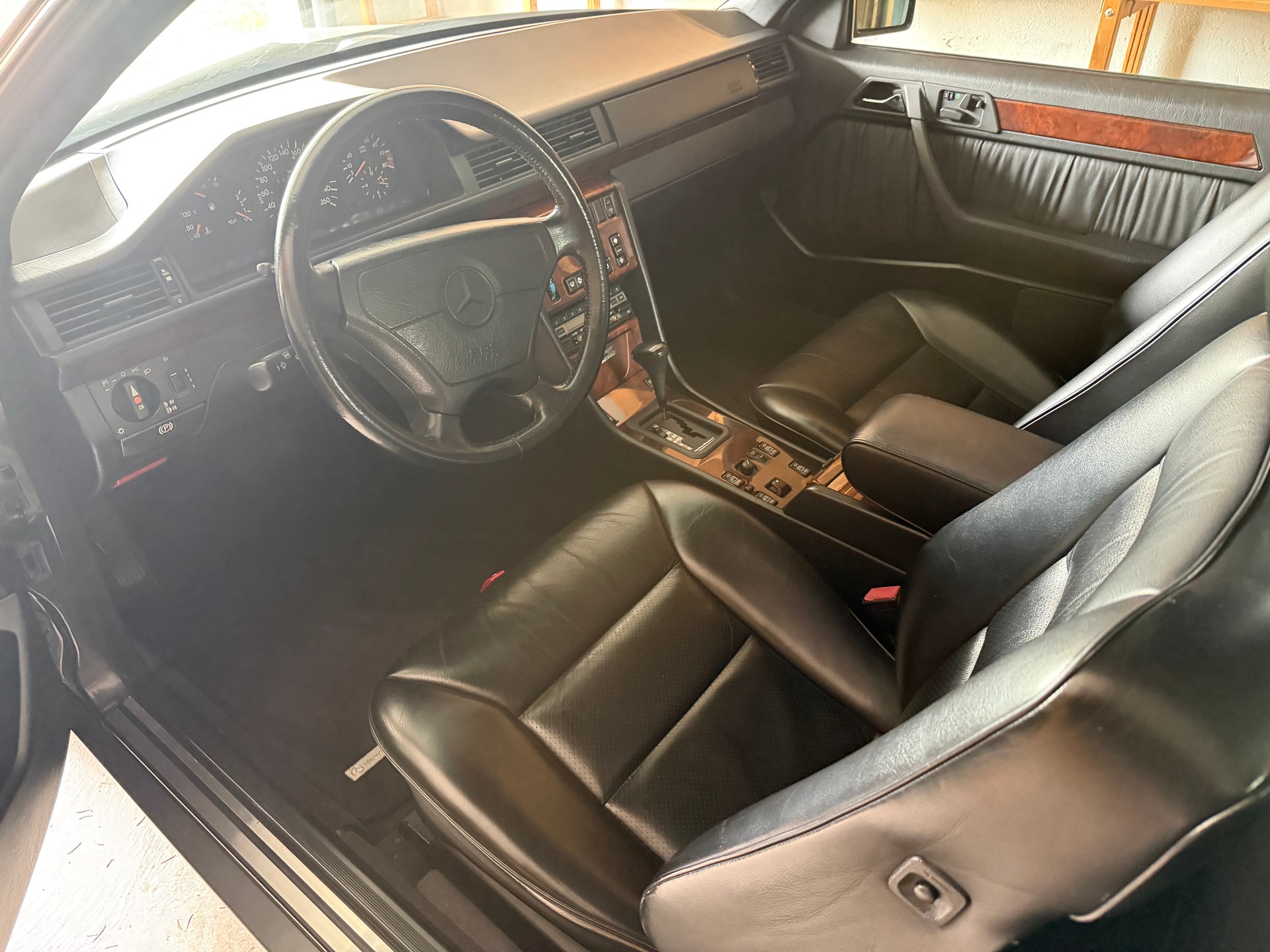 MERCEDES-BENZ CE -24 CA-image-1