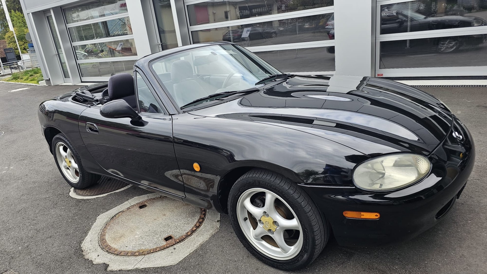 MAZDA MX-5 1.6i-16 SE Youngster-image-9