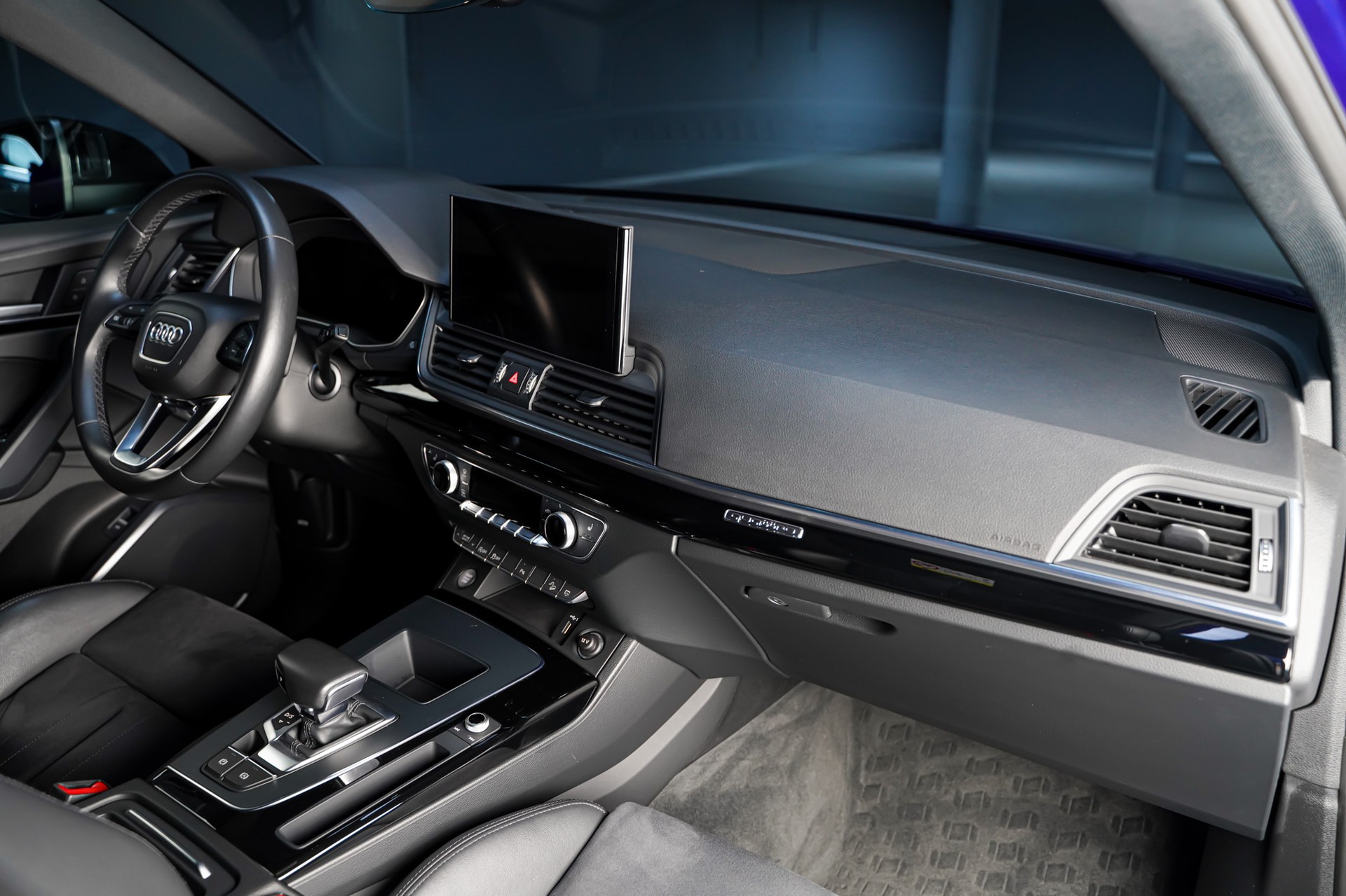 AUDI Q5 Sportback 45 TFSI S line quattro S-tronic-image-20