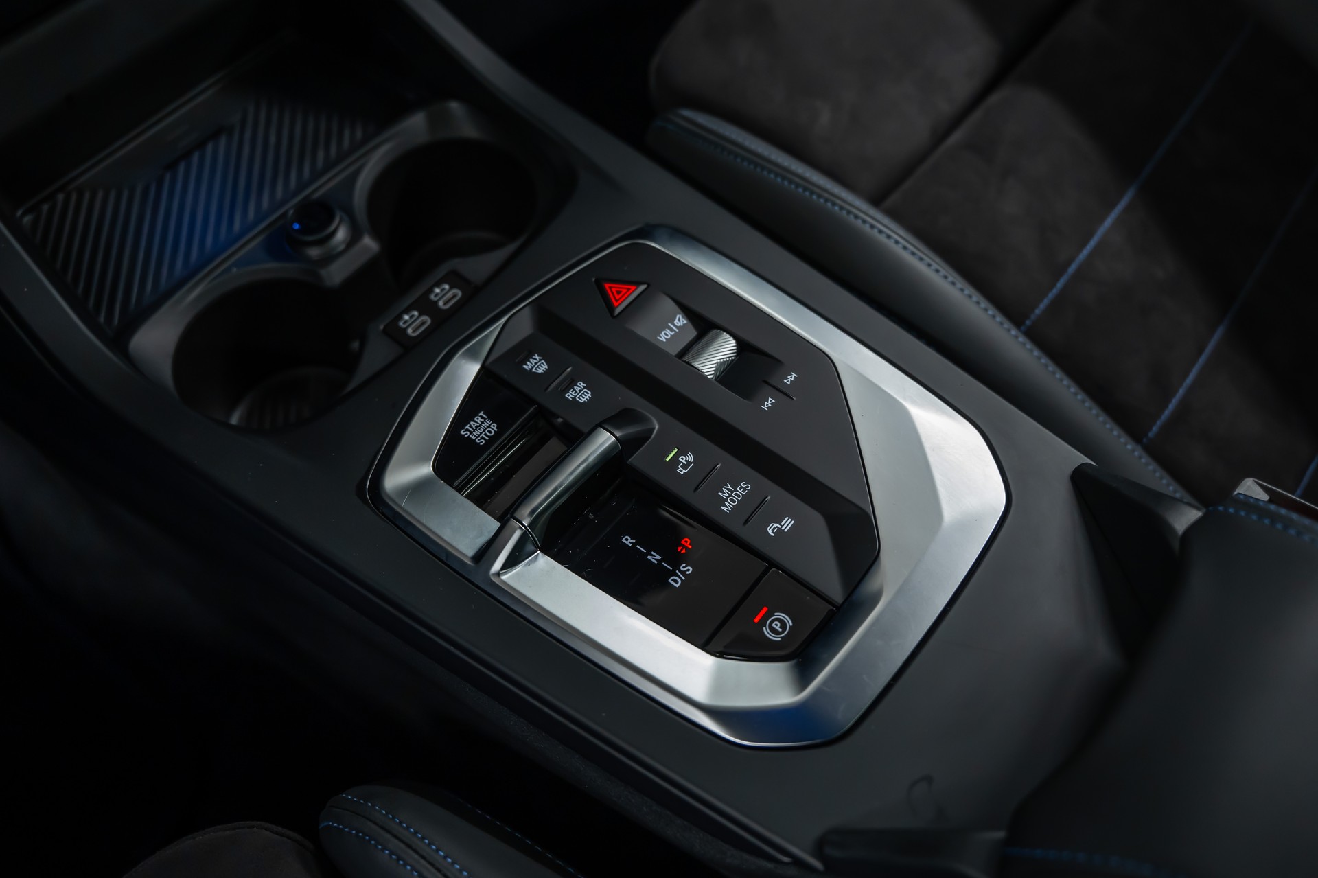 BMW 120d M Sport Pro Steptronic *Iconic Glow*Panorama*Head-Up*M-Shadow*-image-23