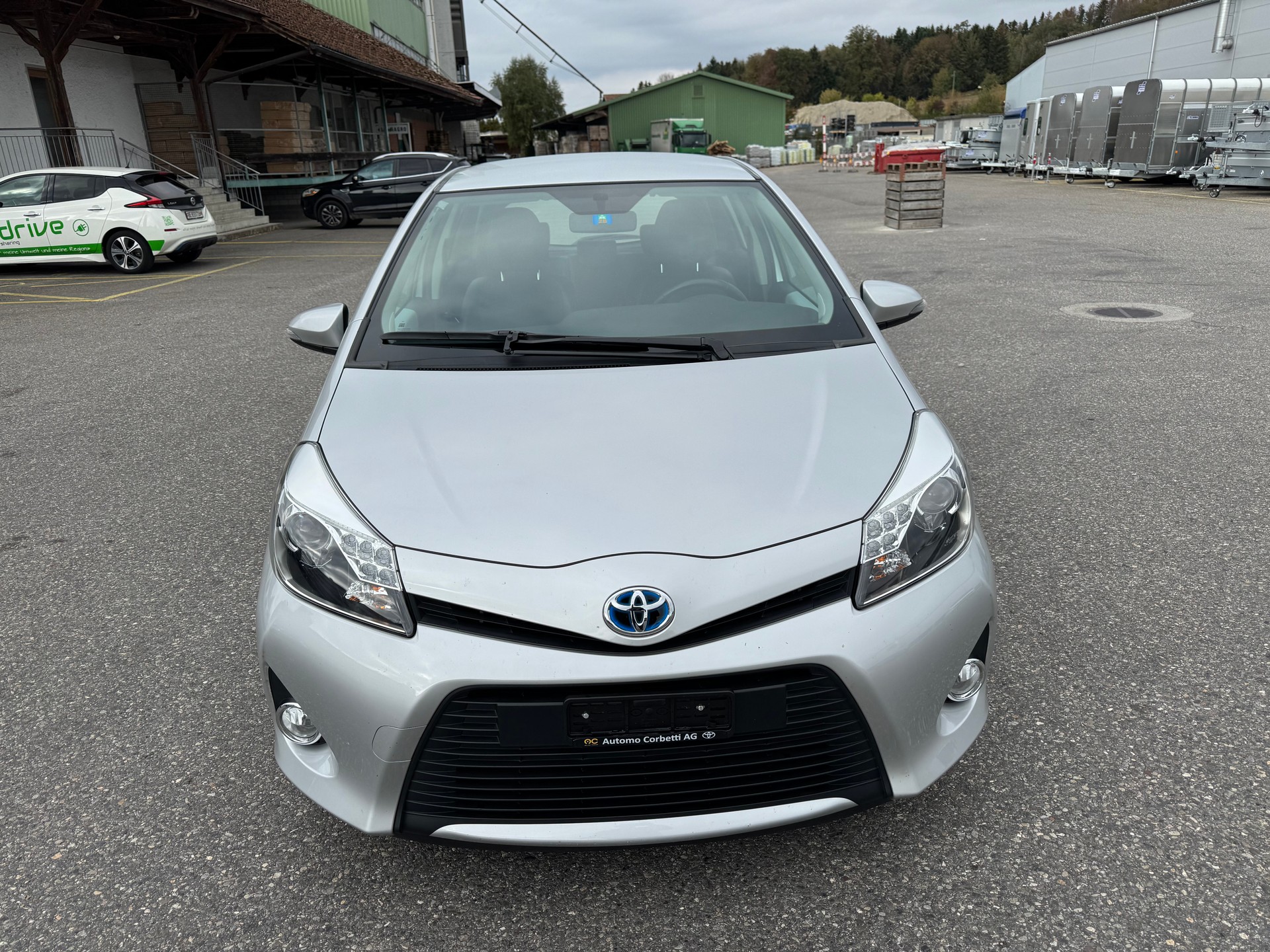 TOYOTA Yaris 1.5 VVT-i Hybrid Sol Premium CVT-image-0