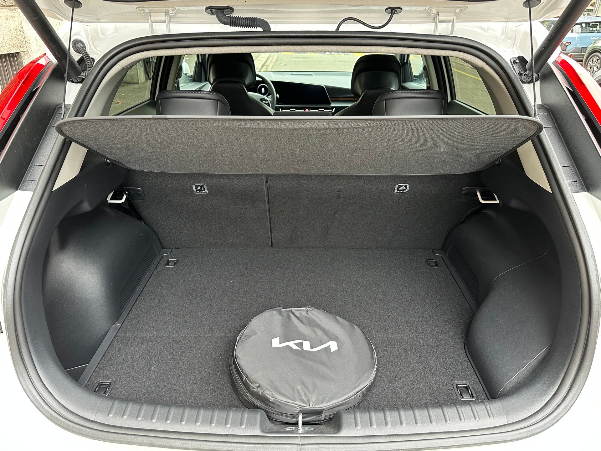 KIA Niro 1.6GDi Plug-in Hybrid Style DCT-image-11