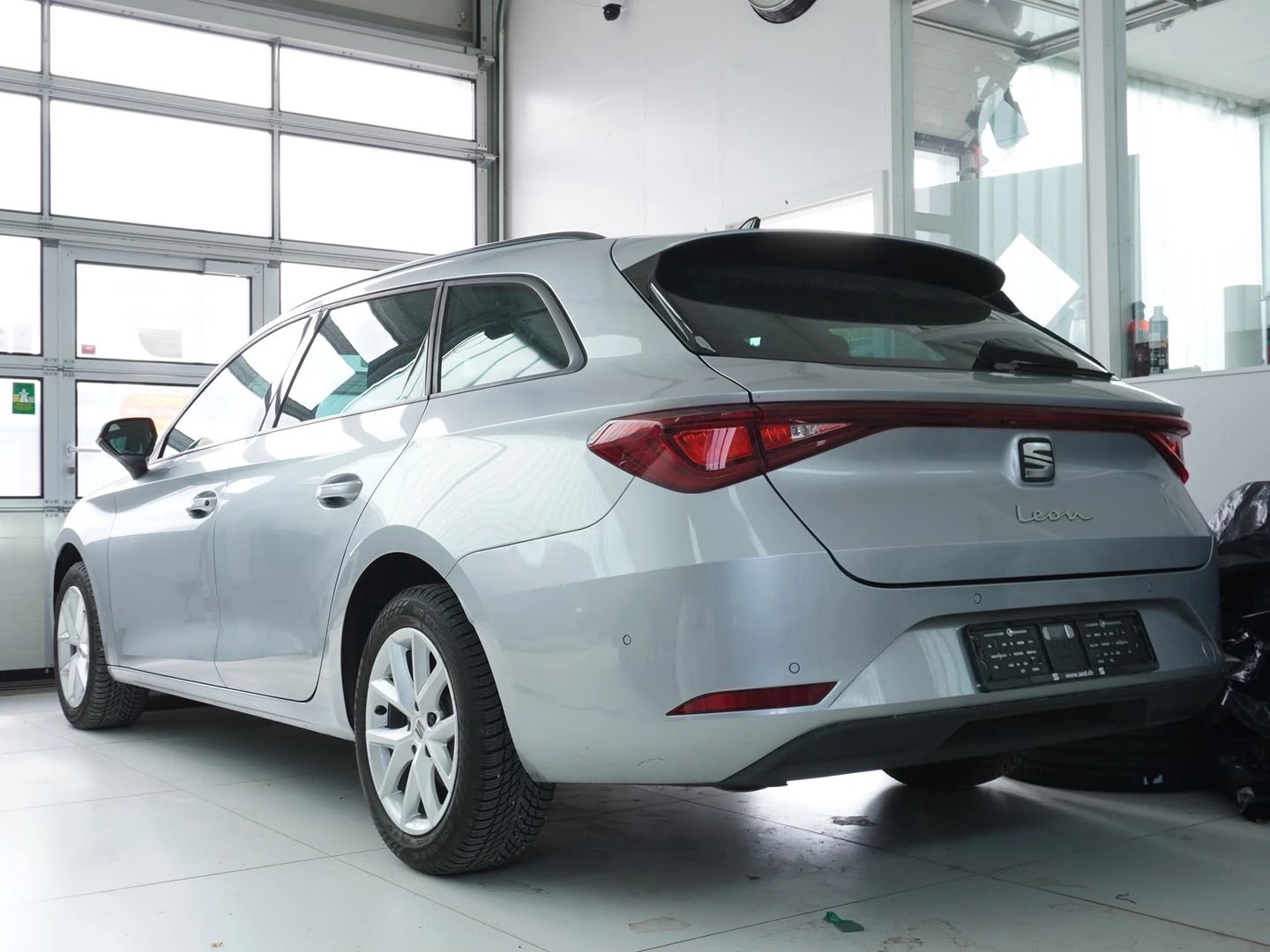 SEAT Leon ST 2.0 TDI EVO DSG Style-image-1