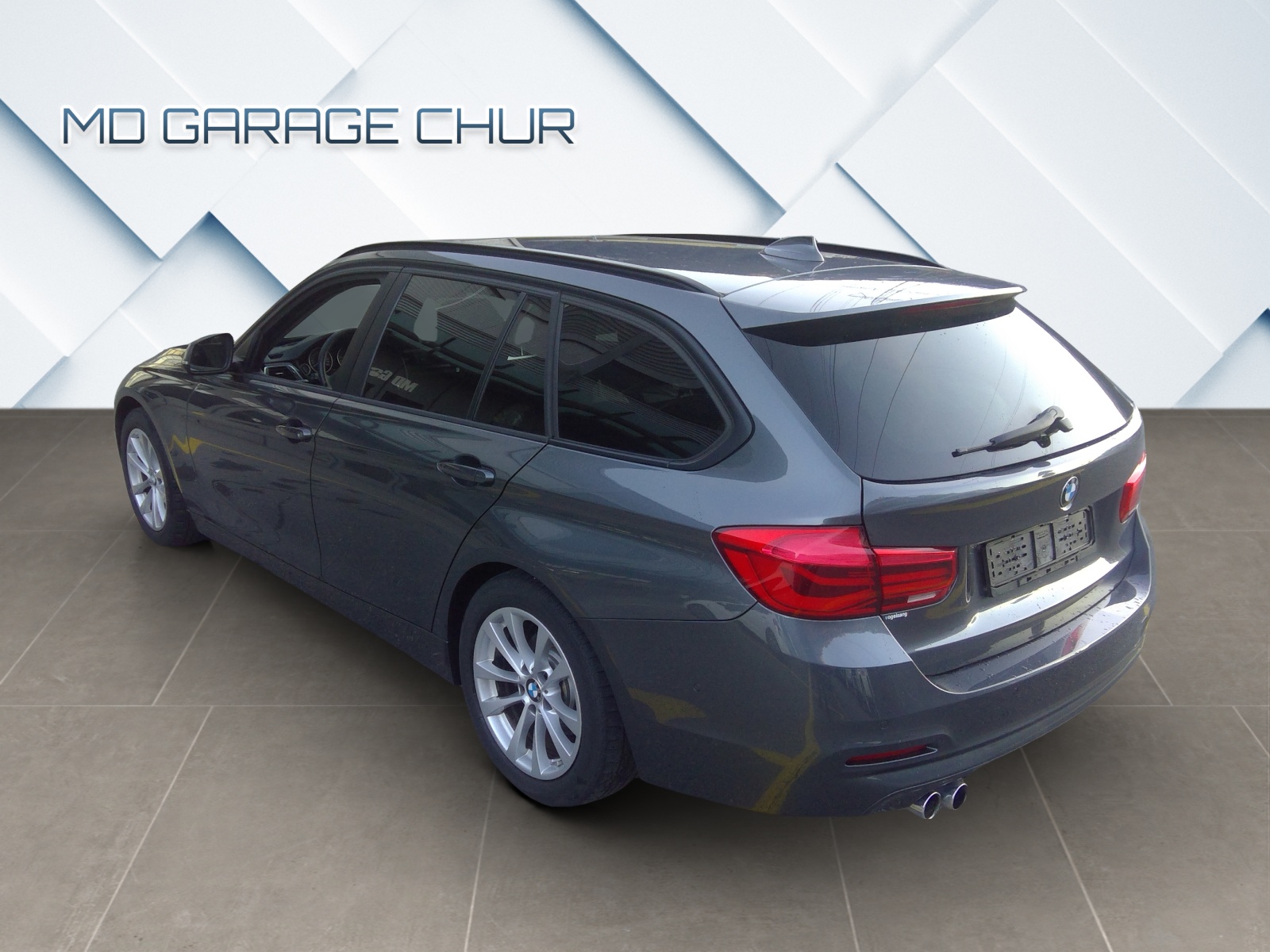 BMW 330i xDrive Touring Steptronic-image-5