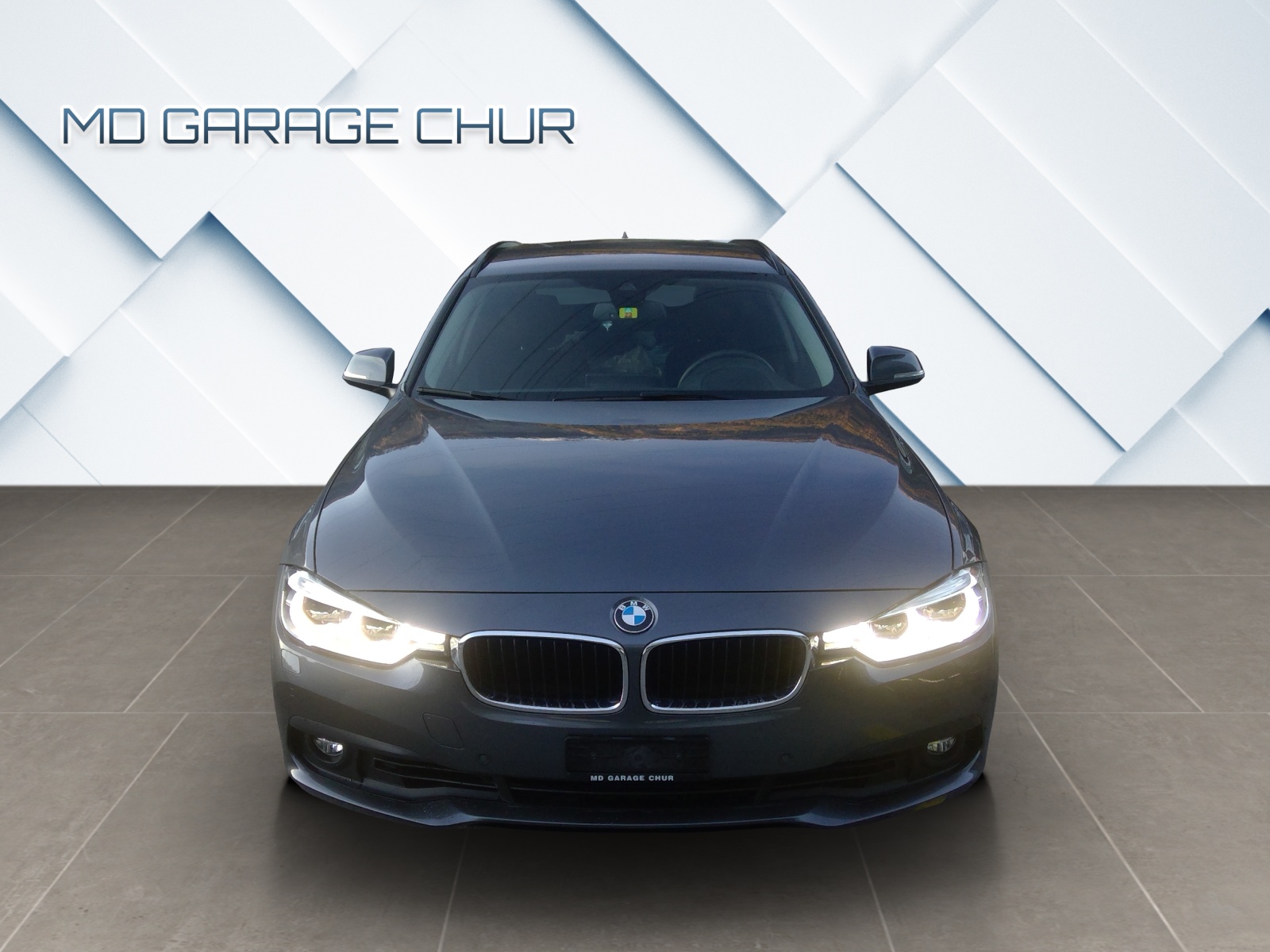 BMW 330i xDrive Touring Steptronic-image-1