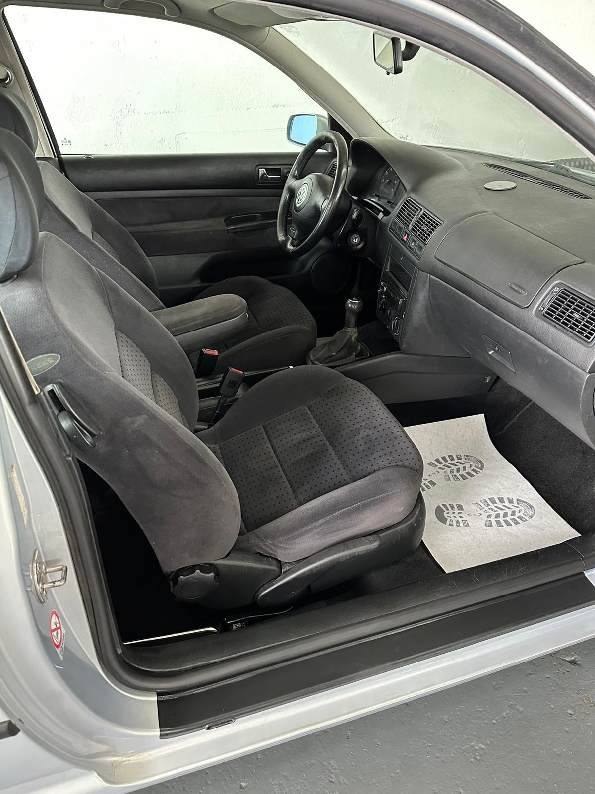 VW Golf 1.6 Comfortline-image-15