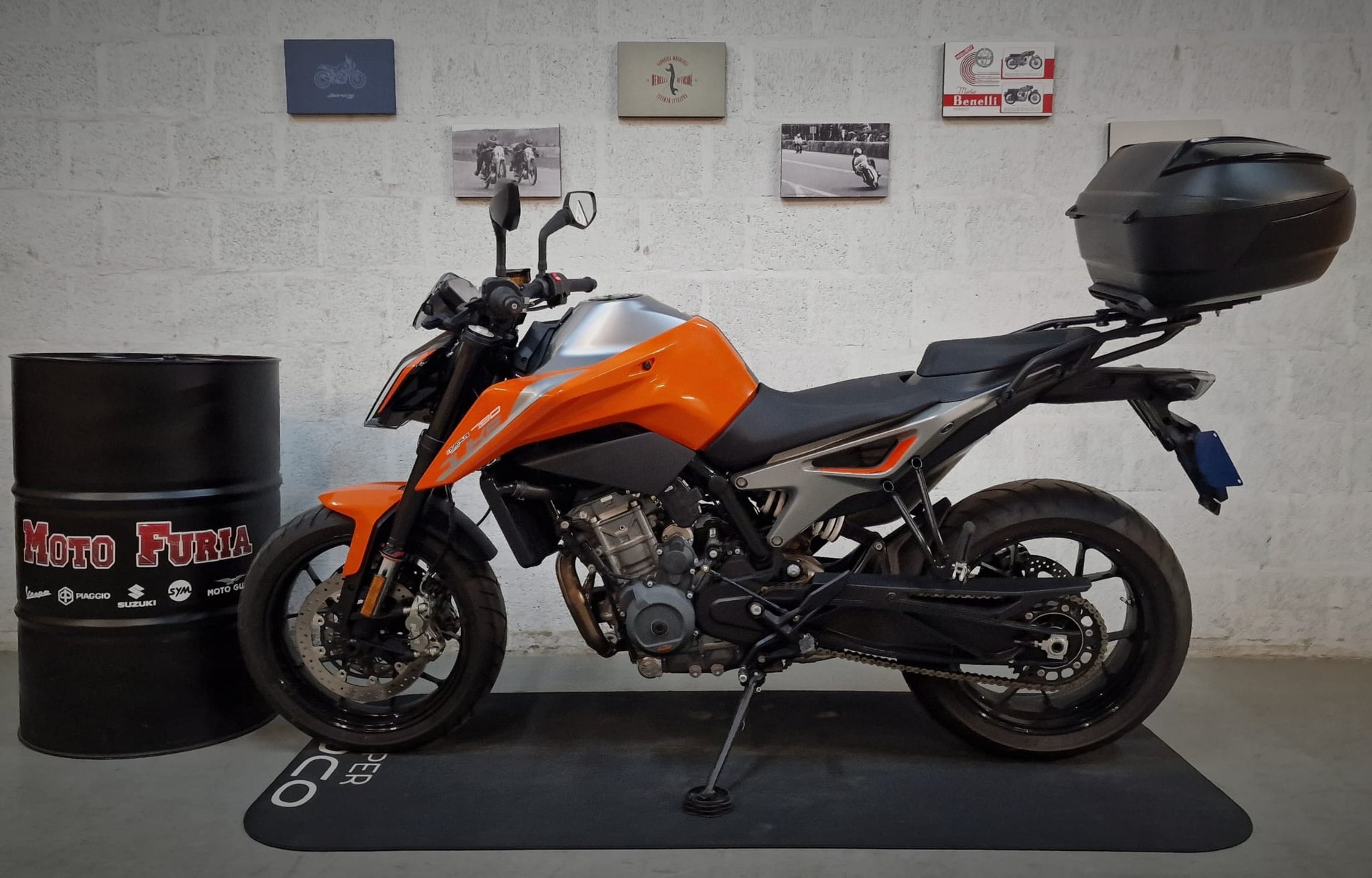 KTM 790 Duke ABS-showroom-element-1