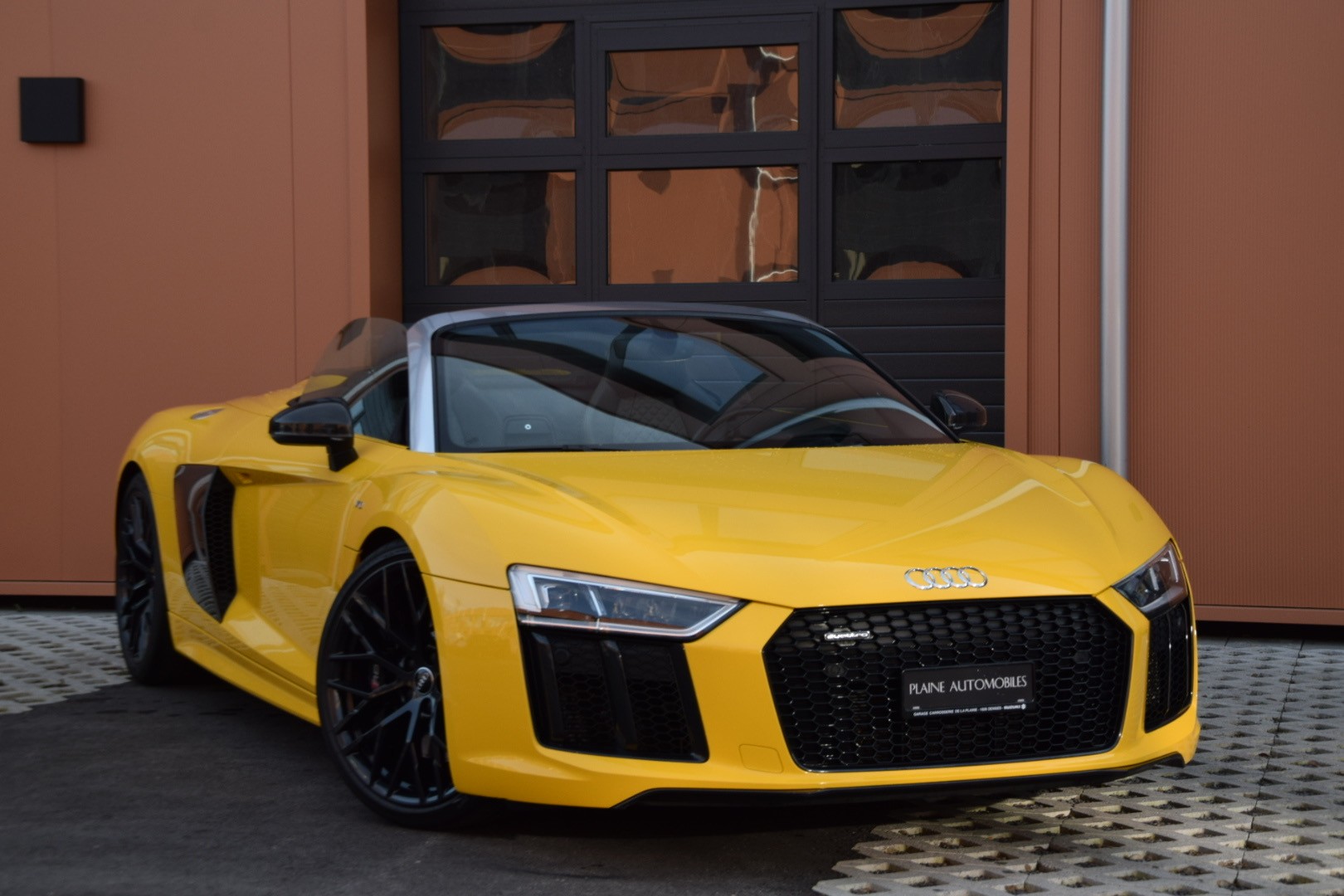 AUDI R8 Spyder 5.2 S-Tronic Quattro - "Sans FAP / Bang & Olufsen / Echappement Sport / Caméra de Recul"