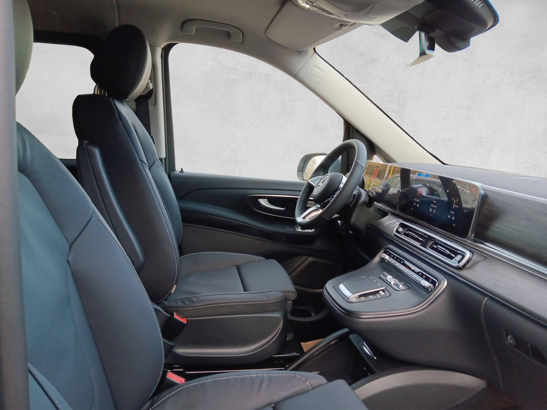 MERCEDES-BENZ V 250 d Avantgarde Lang 4Matic 9G-Tronic-image-9