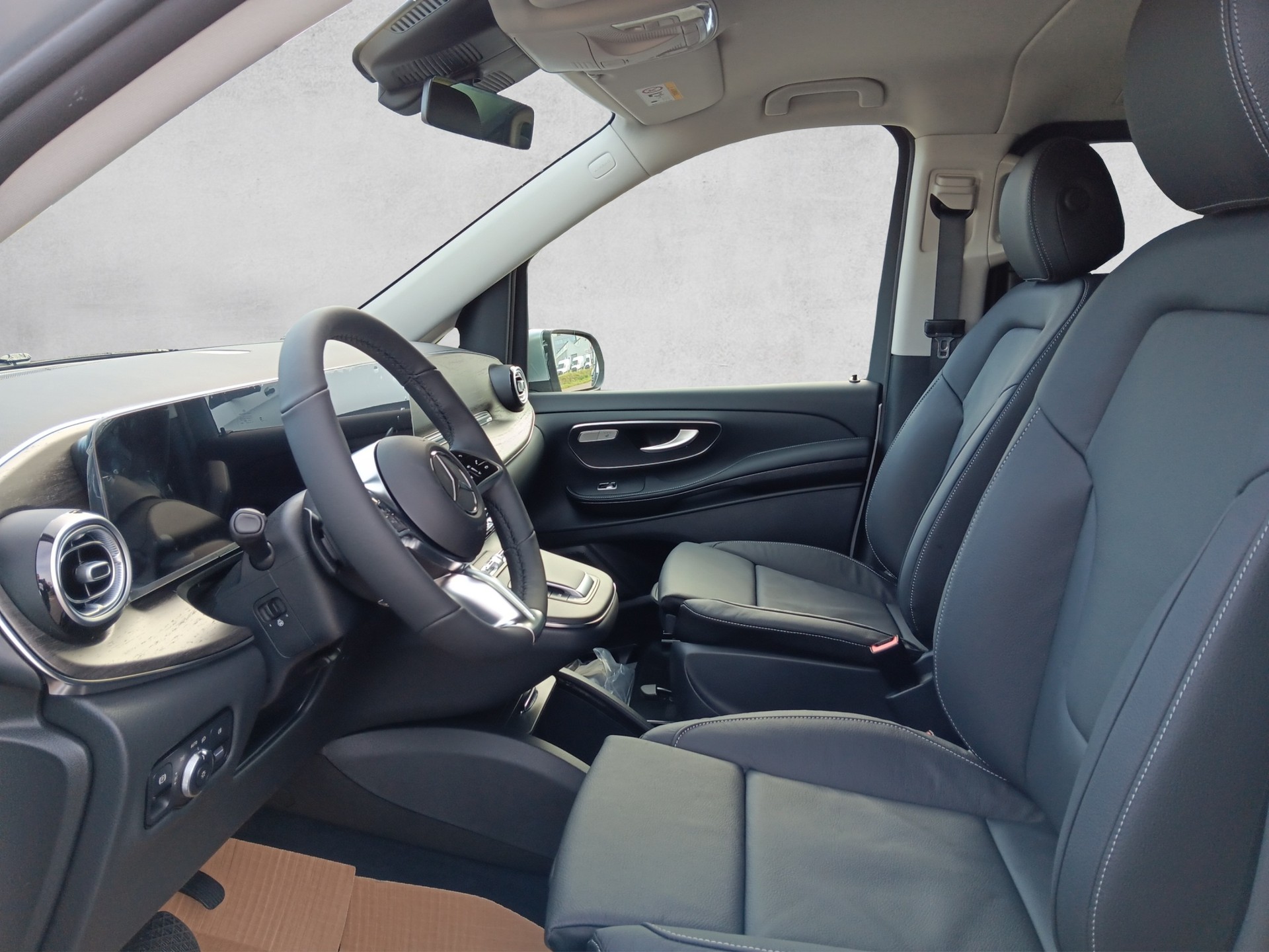 MERCEDES-BENZ V 250 d Avantgarde Lang 4Matic 9G-Tronic-image-8