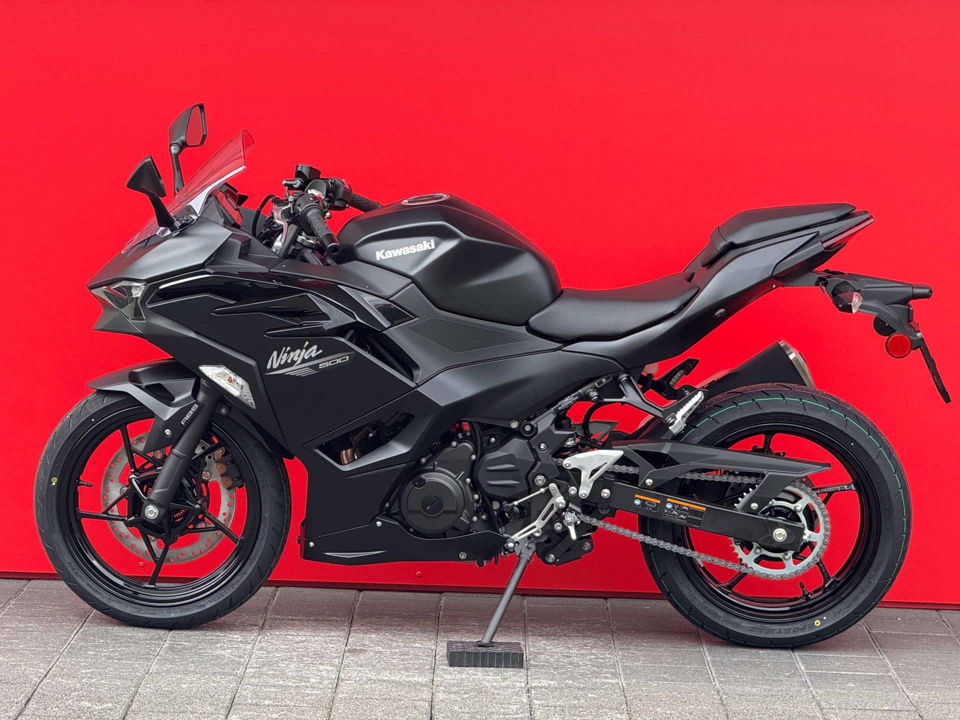 KAWASAKI Ninja 500-showroom-element-2