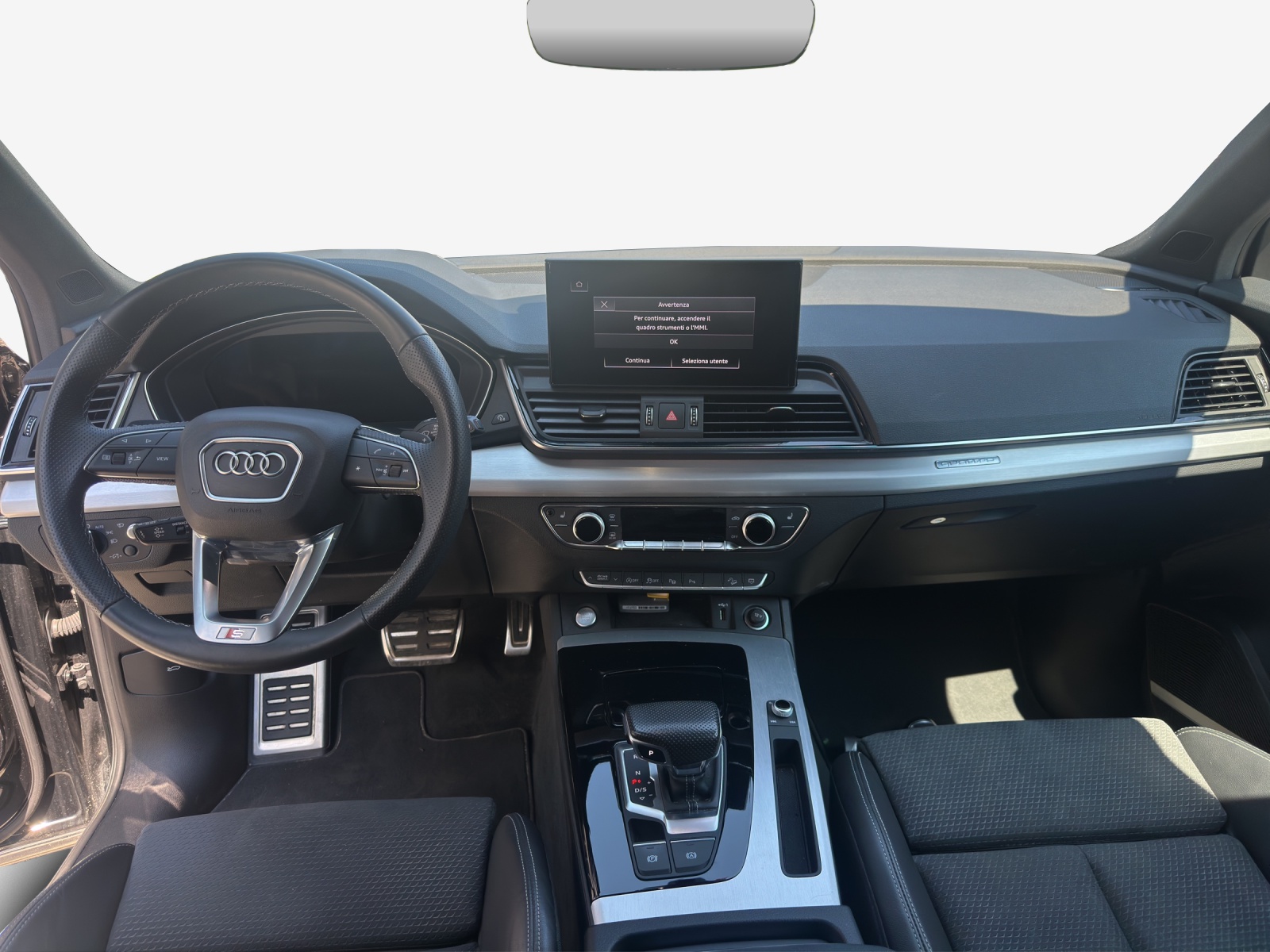 AUDI Q5 45 TFSI Black Edition quattro S-tronic-image-7