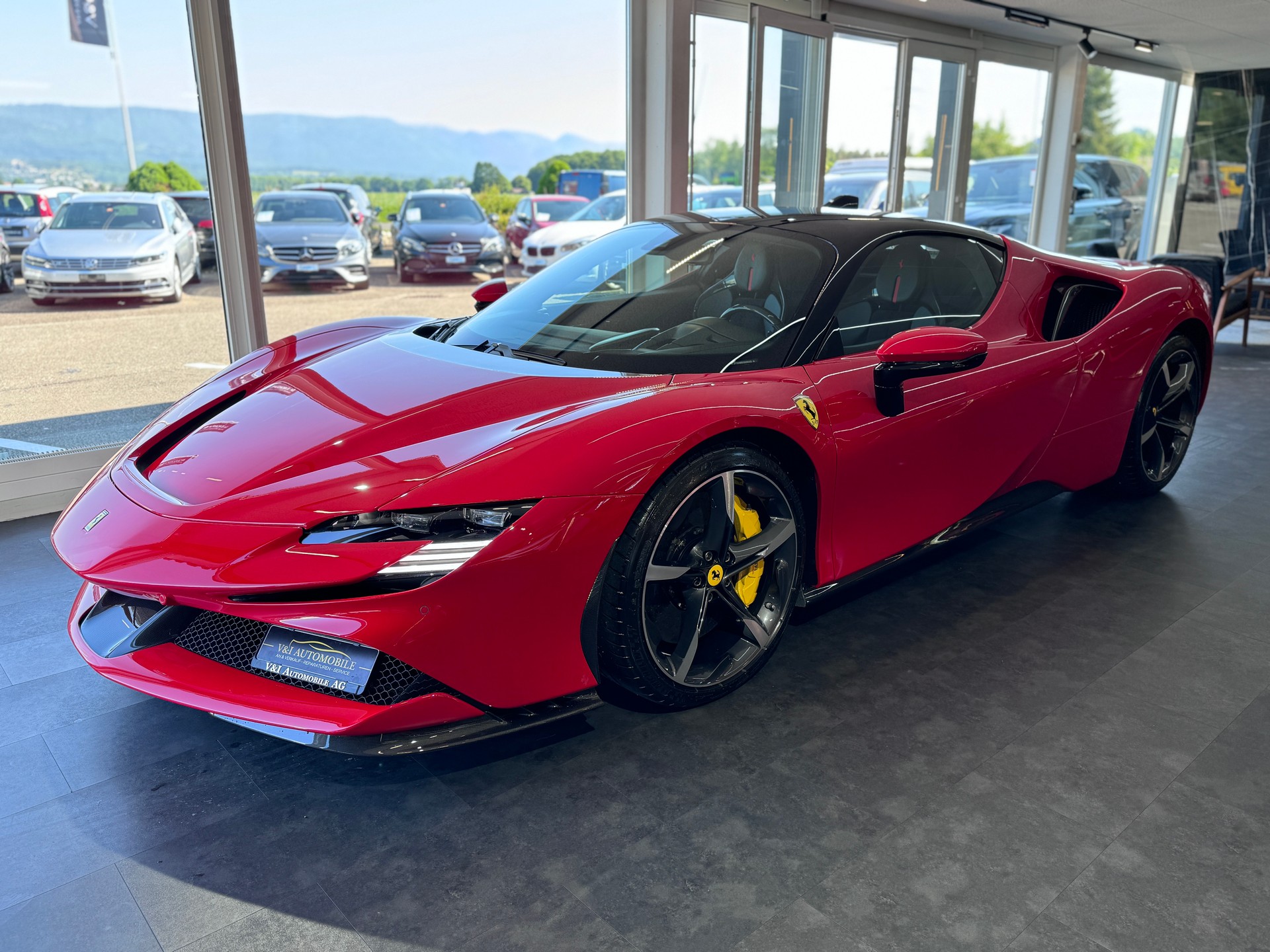FERRARI SF90 Stradale-image-2
