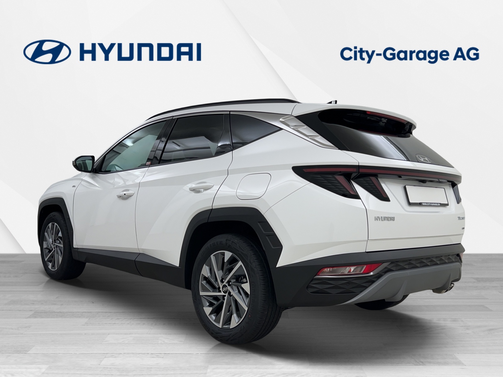 HYUNDAI Tucson 1.6 T-GDi Amplia 4WD-image-1