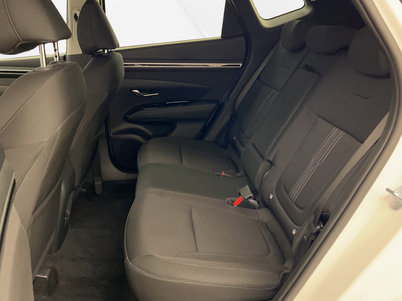 HYUNDAI Tucson 1.6 T-GDi Amplia 4WD-image-6