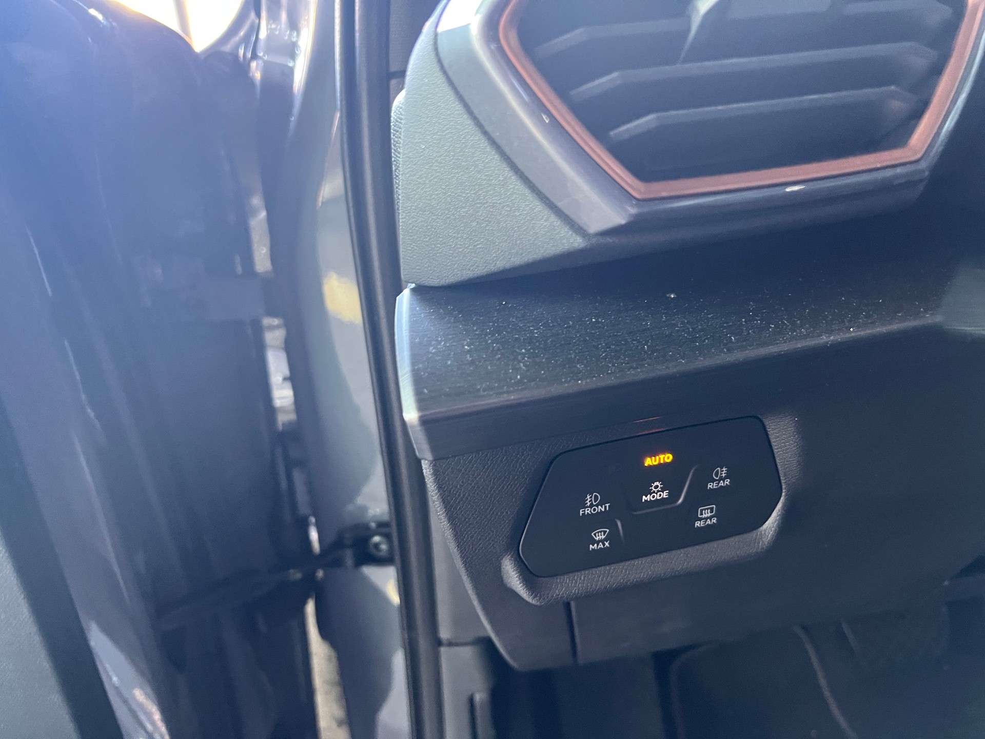 CUPRA Formentor 1.5 TSI Inicio DSG-image-10