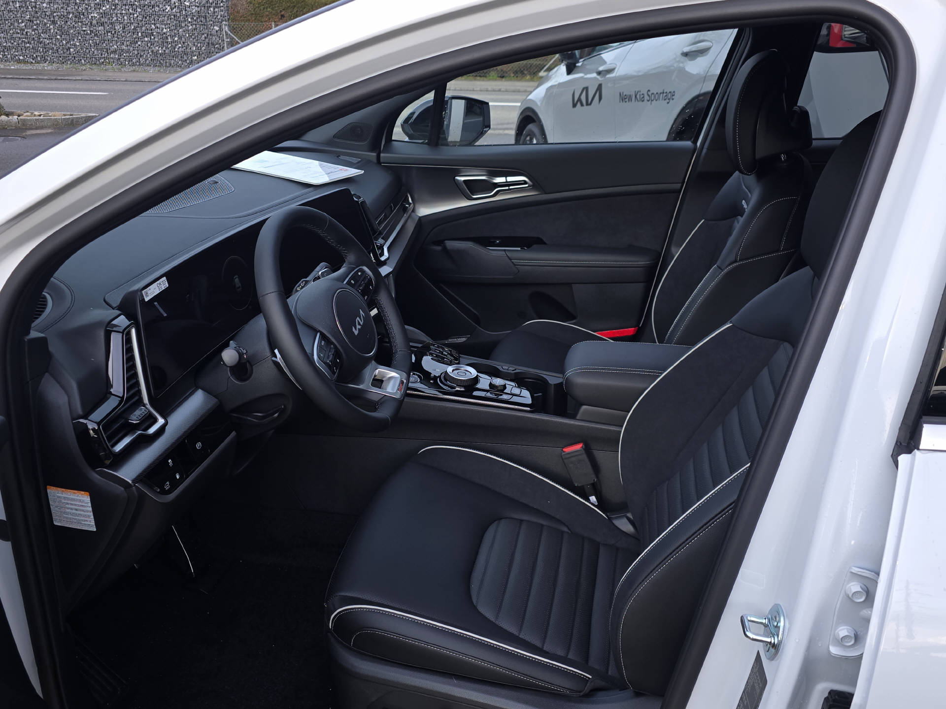 KIA Sportage 1.6 T-GDi PHEV GT-Line-image-7