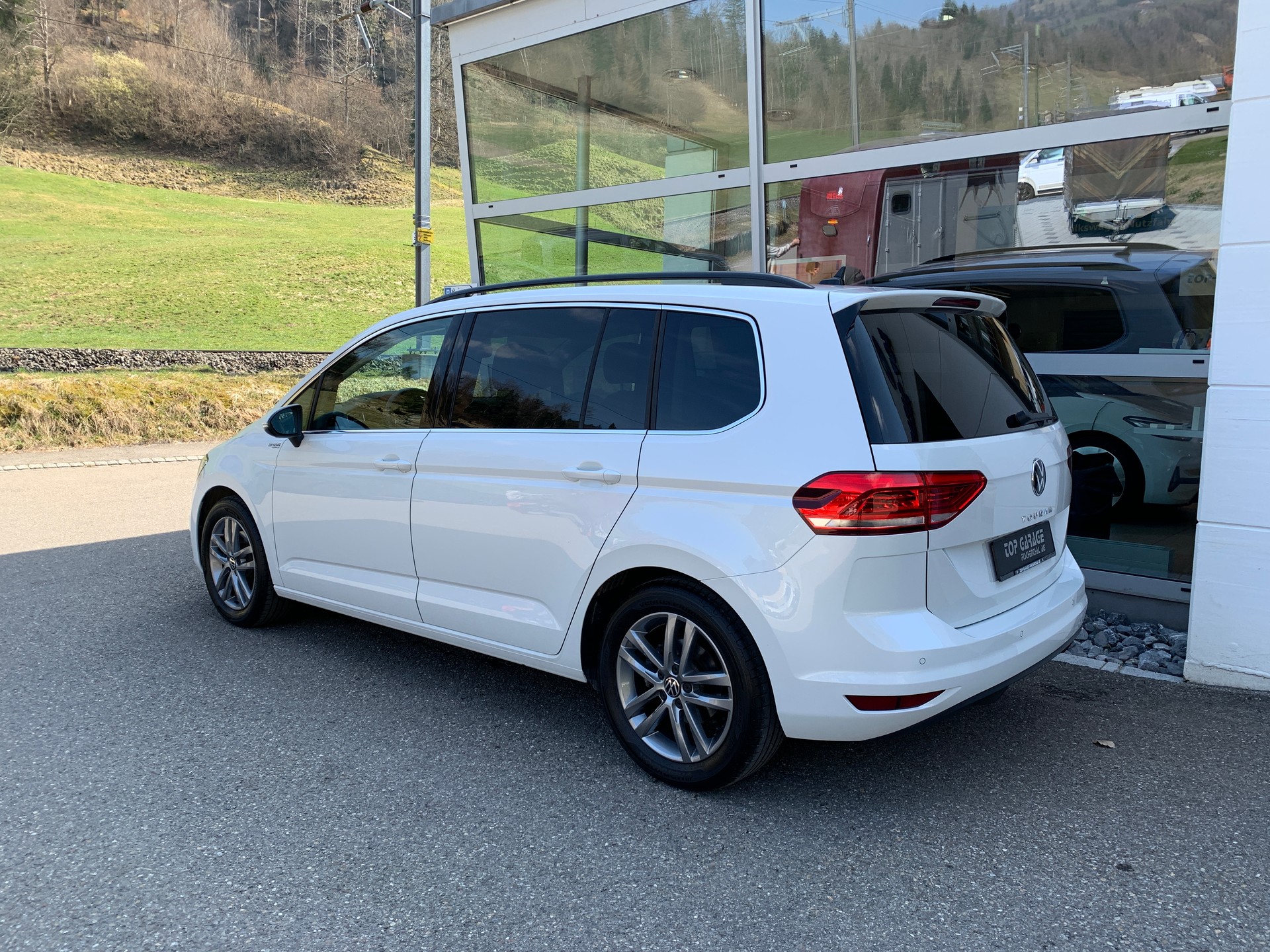 VW Touran 1.5 TSI EVO Comfortline United DSG-image-4