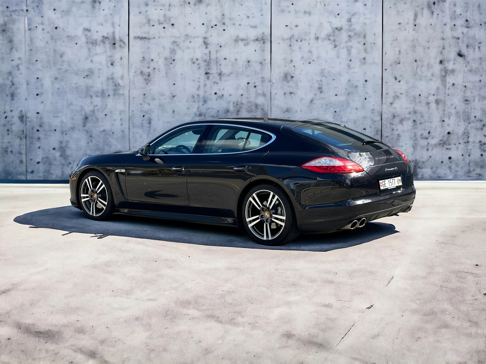 PORSCHE Panamera 4S 4.8 PDK-image-1