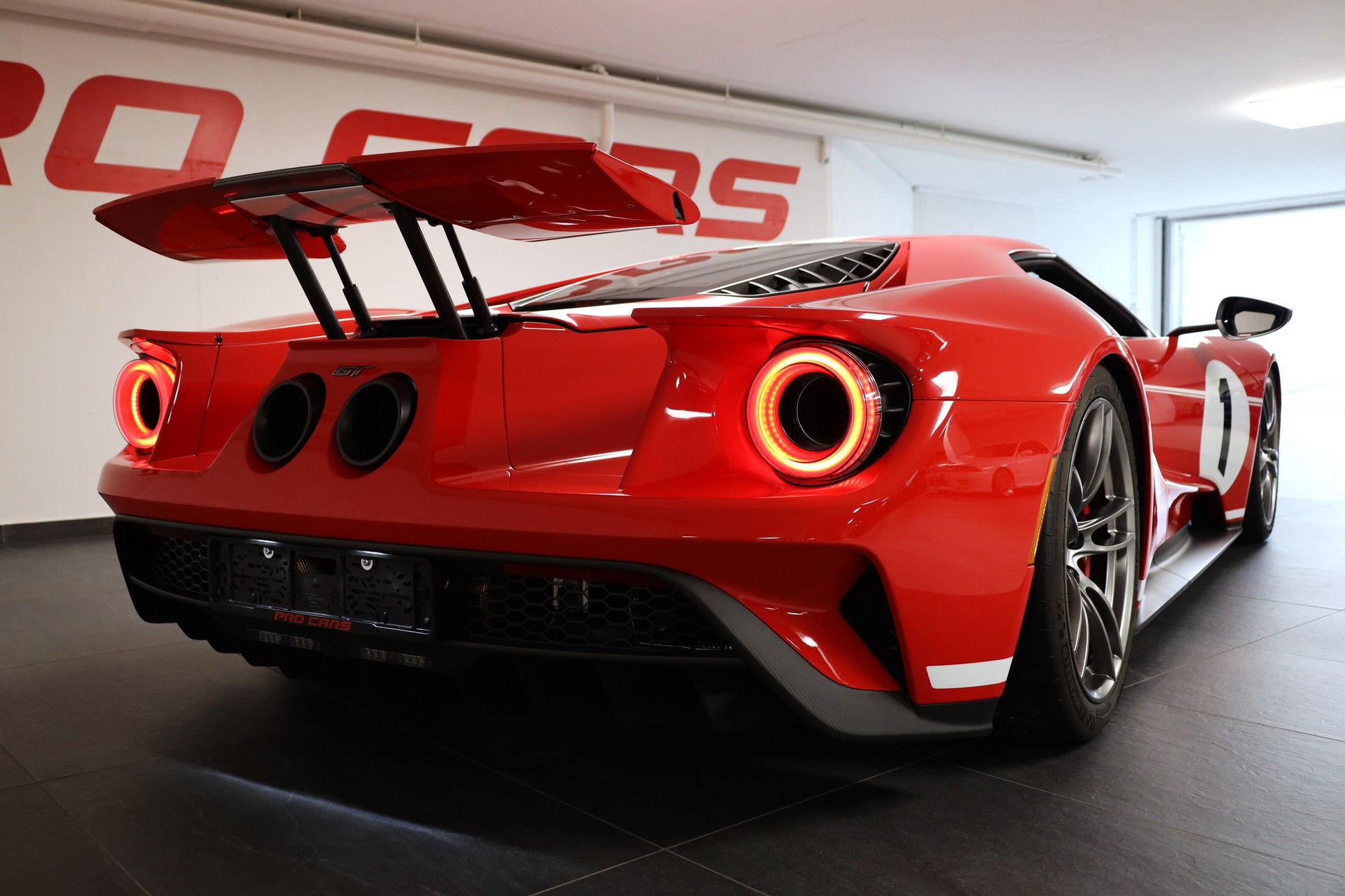 FORD GT '67 Heritage Edition-image-6