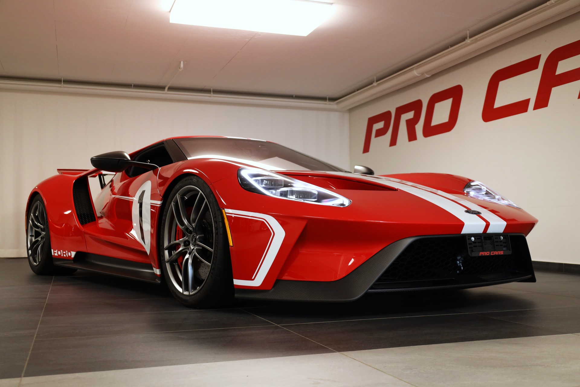 FORD GT '67 Heritage Edition
