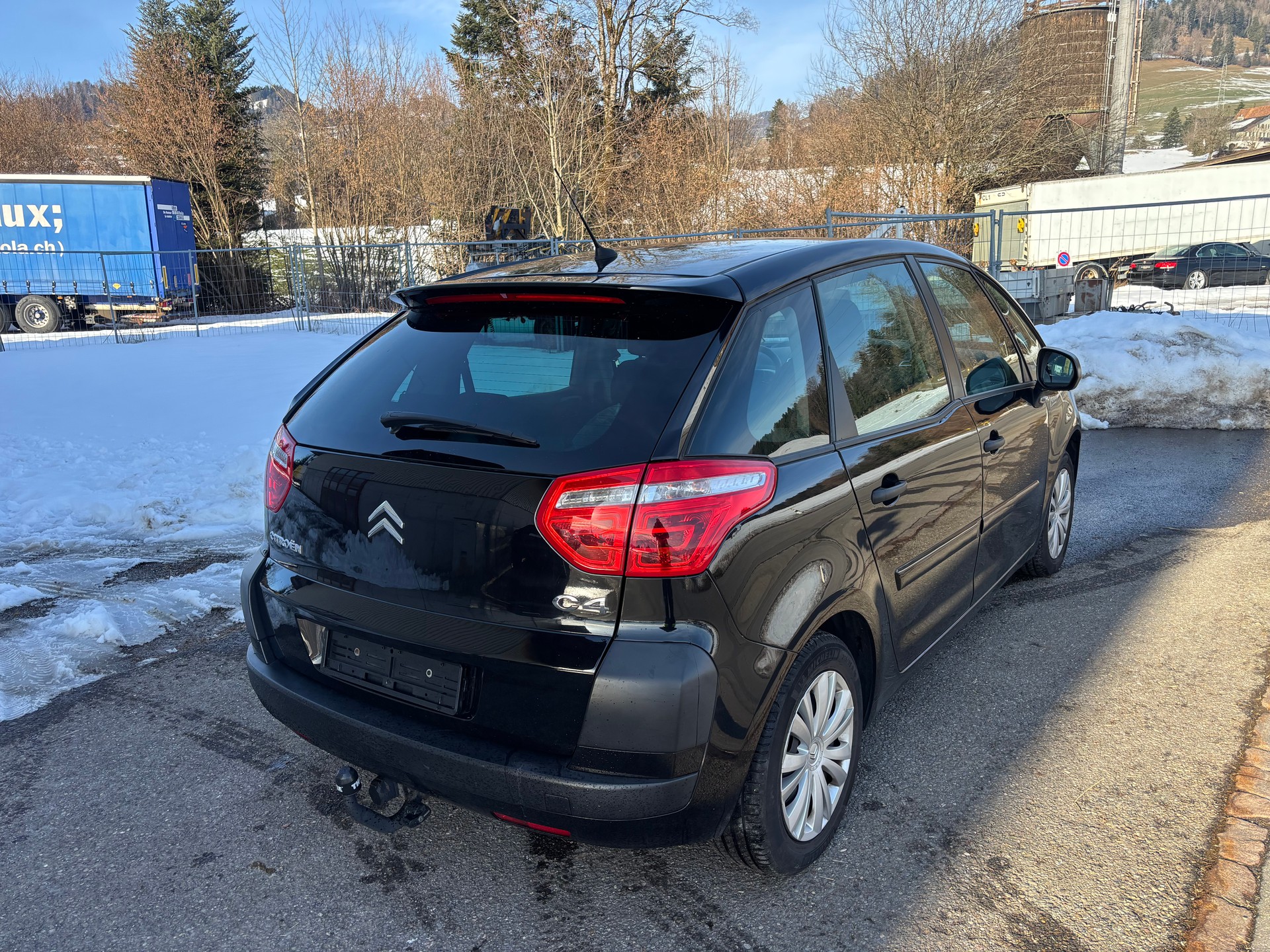 CITROEN C4 Picasso 1.6i 16V Essentiel-image-4
