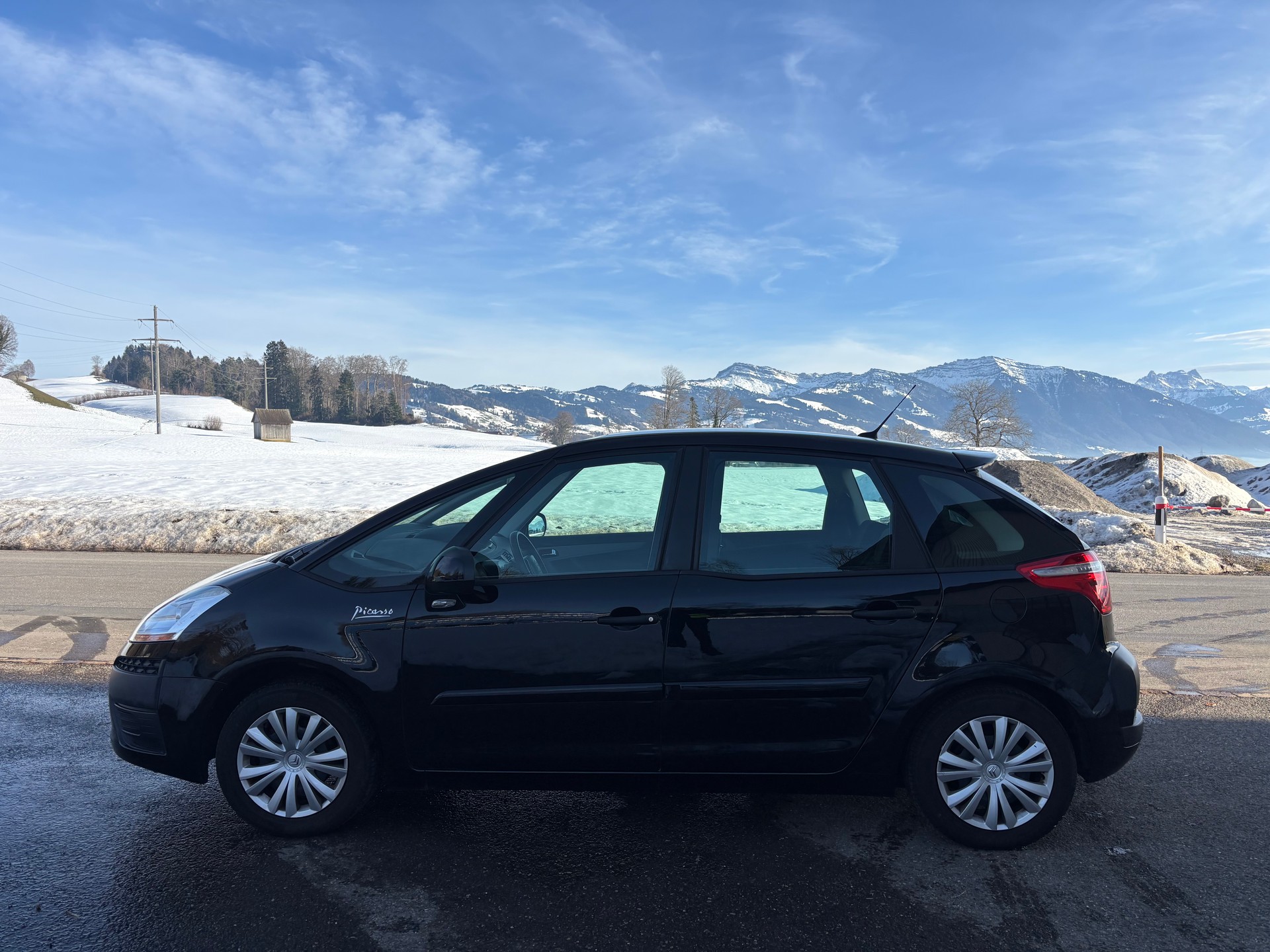 CITROEN C4 Picasso 1.6i 16V Essentiel-image-0
