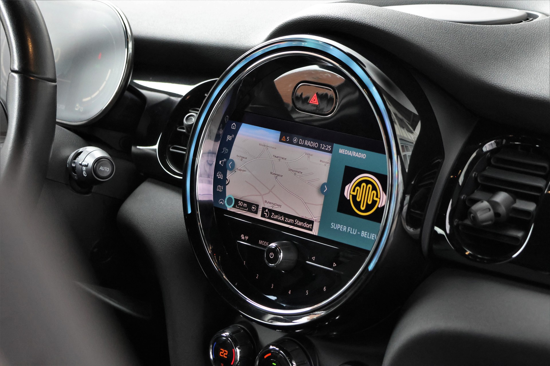 MINI Cooper Steptronic DKG (CH)-image-17
