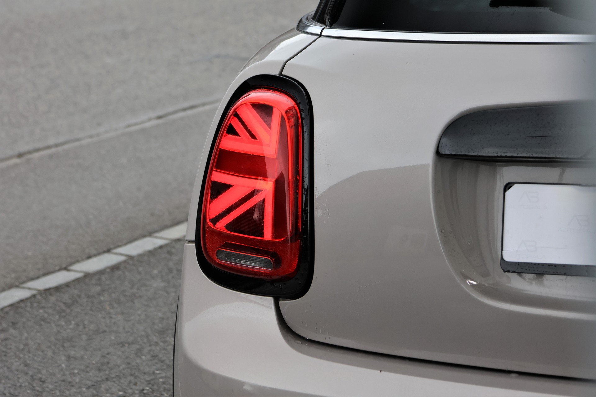MINI Cooper Steptronic DKG (CH)-image-5