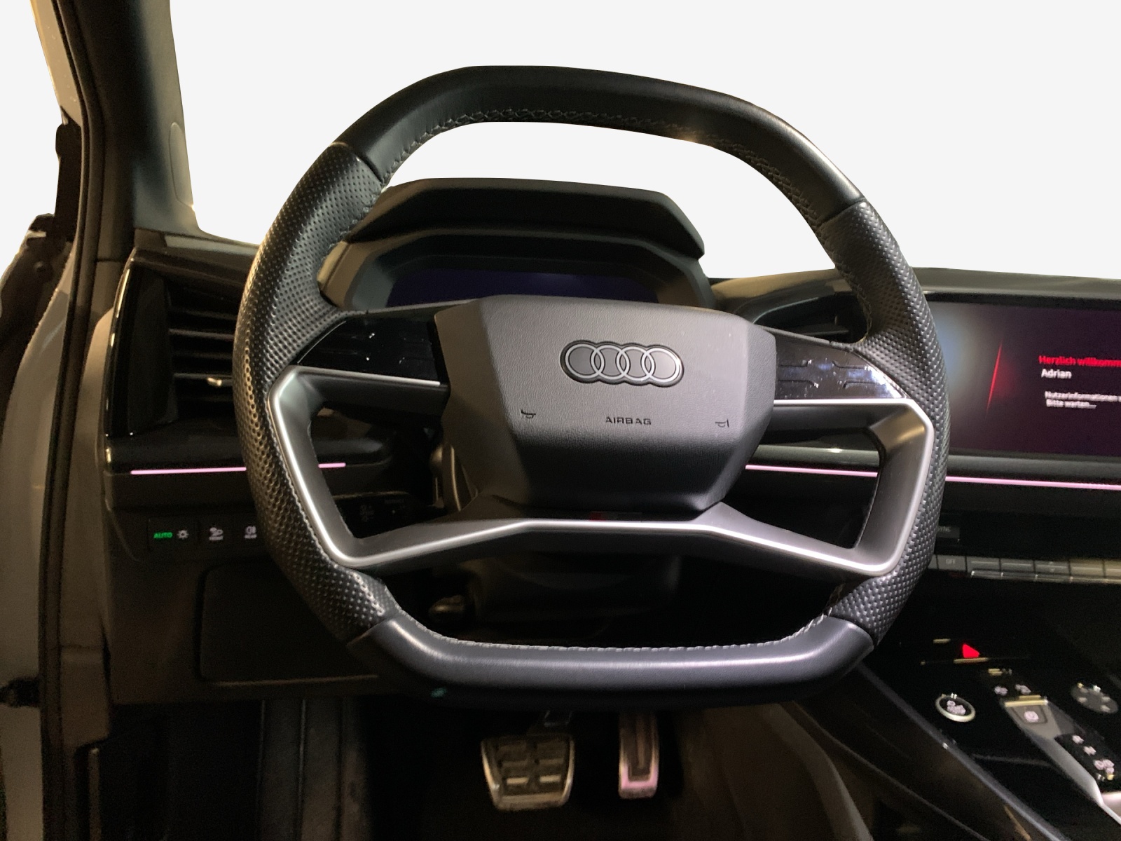 AUDI Q4 Sportback e-tron 50 quattro-image-10