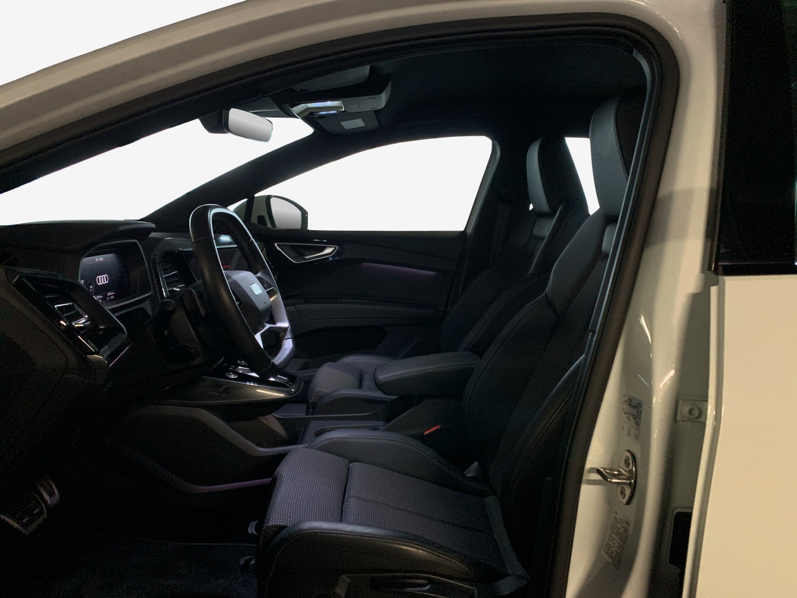AUDI Q4 Sportback e-tron 50 quattro-image-8