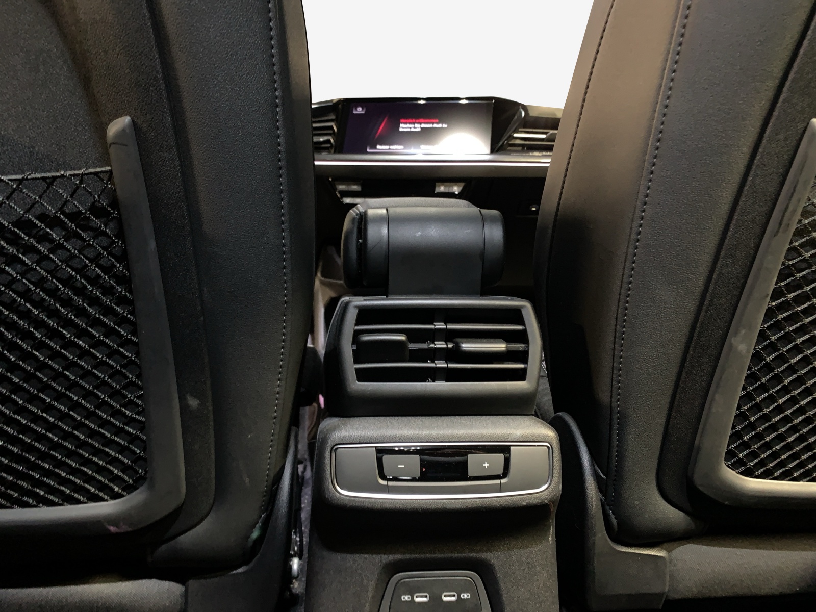 AUDI Q4 Sportback e-tron 50 quattro-image-11