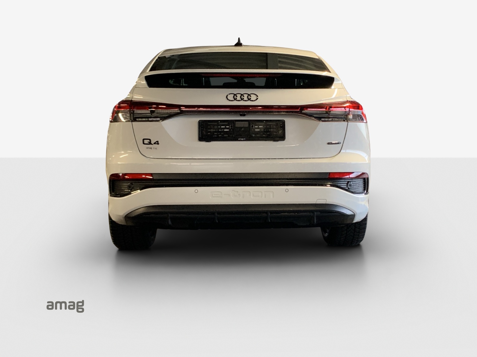 AUDI Q4 Sportback e-tron 50 quattro-image-4
