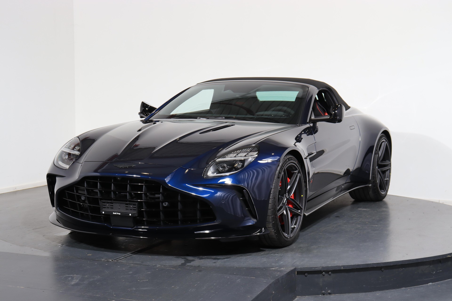 ASTON MARTIN V8 Vantage Roadster 4.0 S V8 Bi-Turbo-image-0