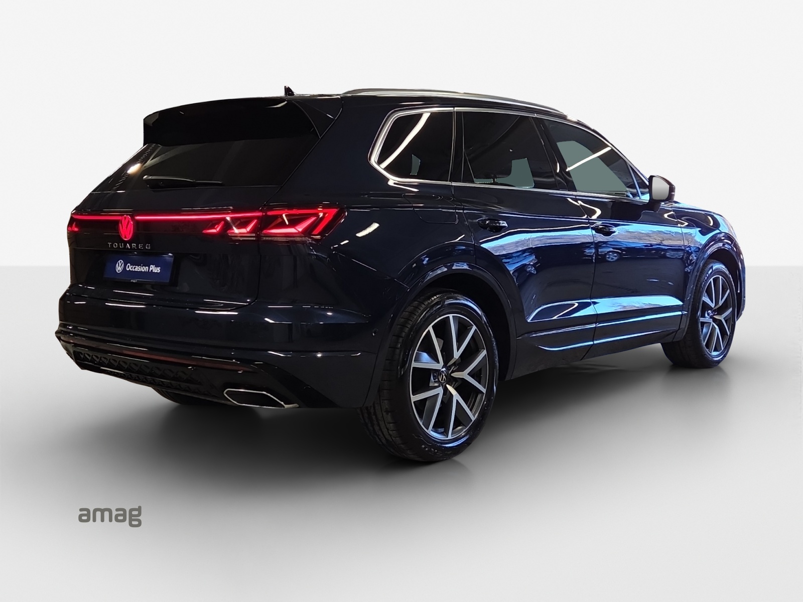 VW Touareg 3.0 TDI R-Line Tiptronic-image-4