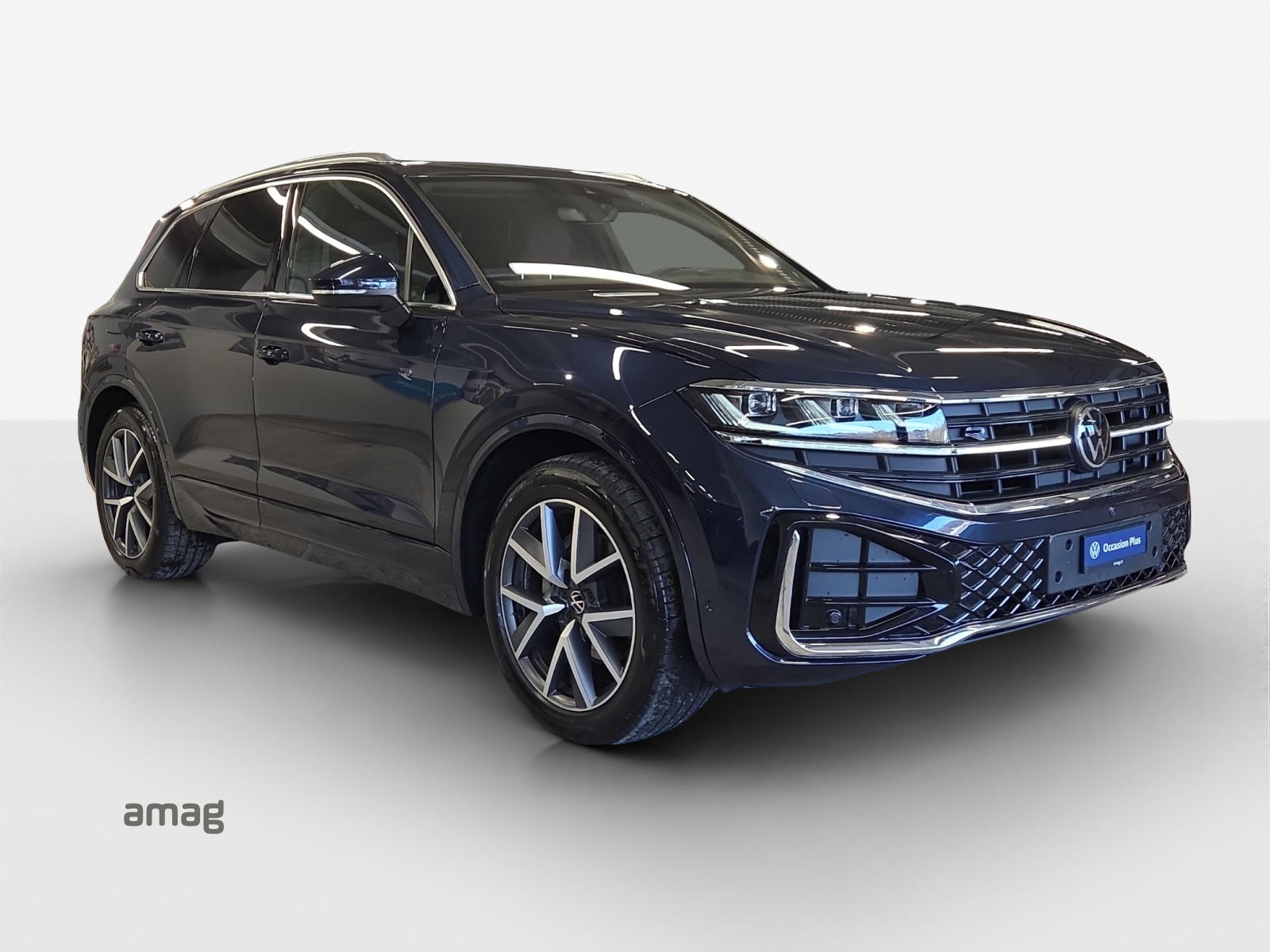VW Touareg 3.0 TDI R-Line Tiptronic-image-5