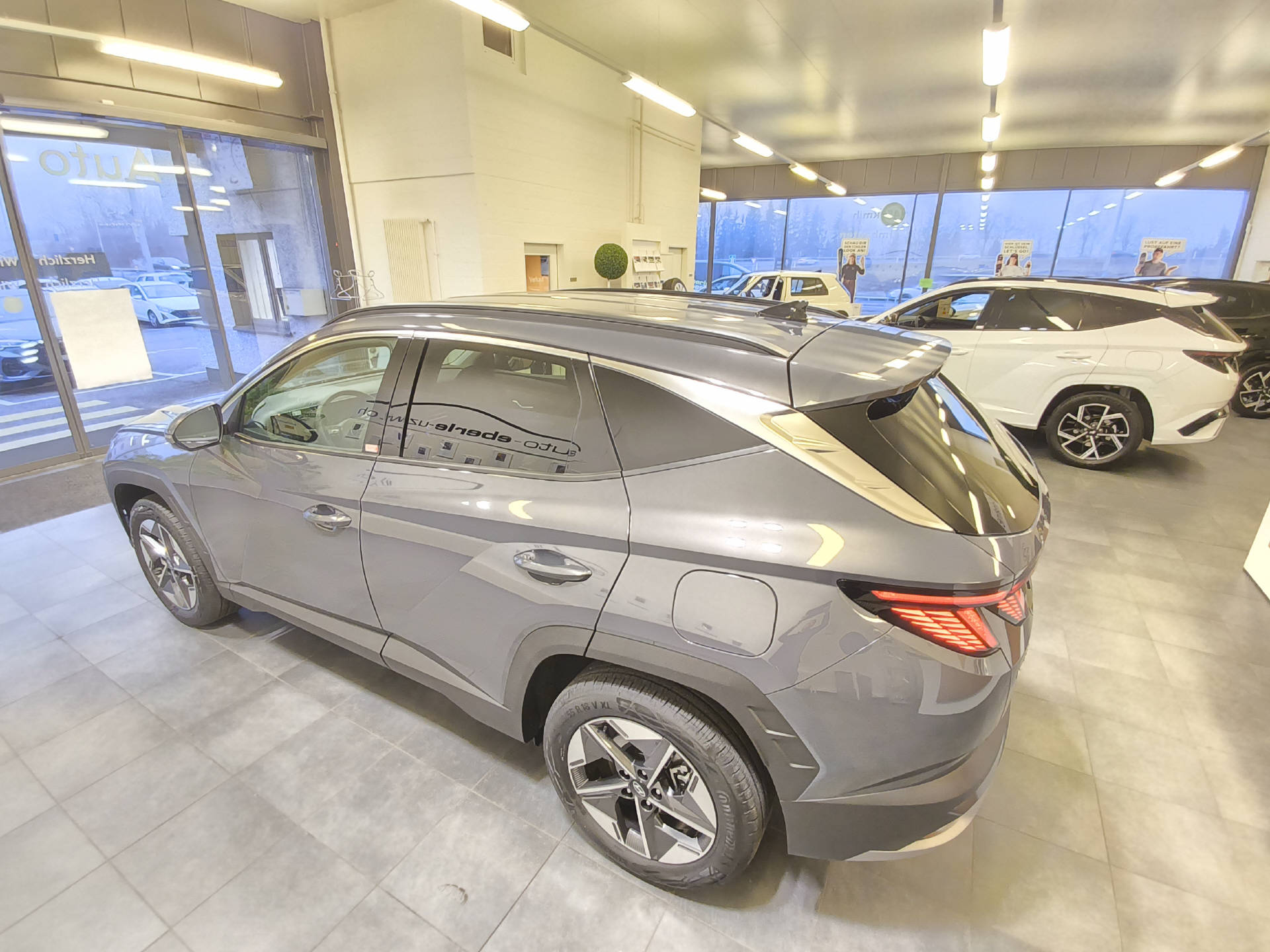 HYUNDAI Tucson 1.6 T-GDi HEV Amplia 4WD-image-13