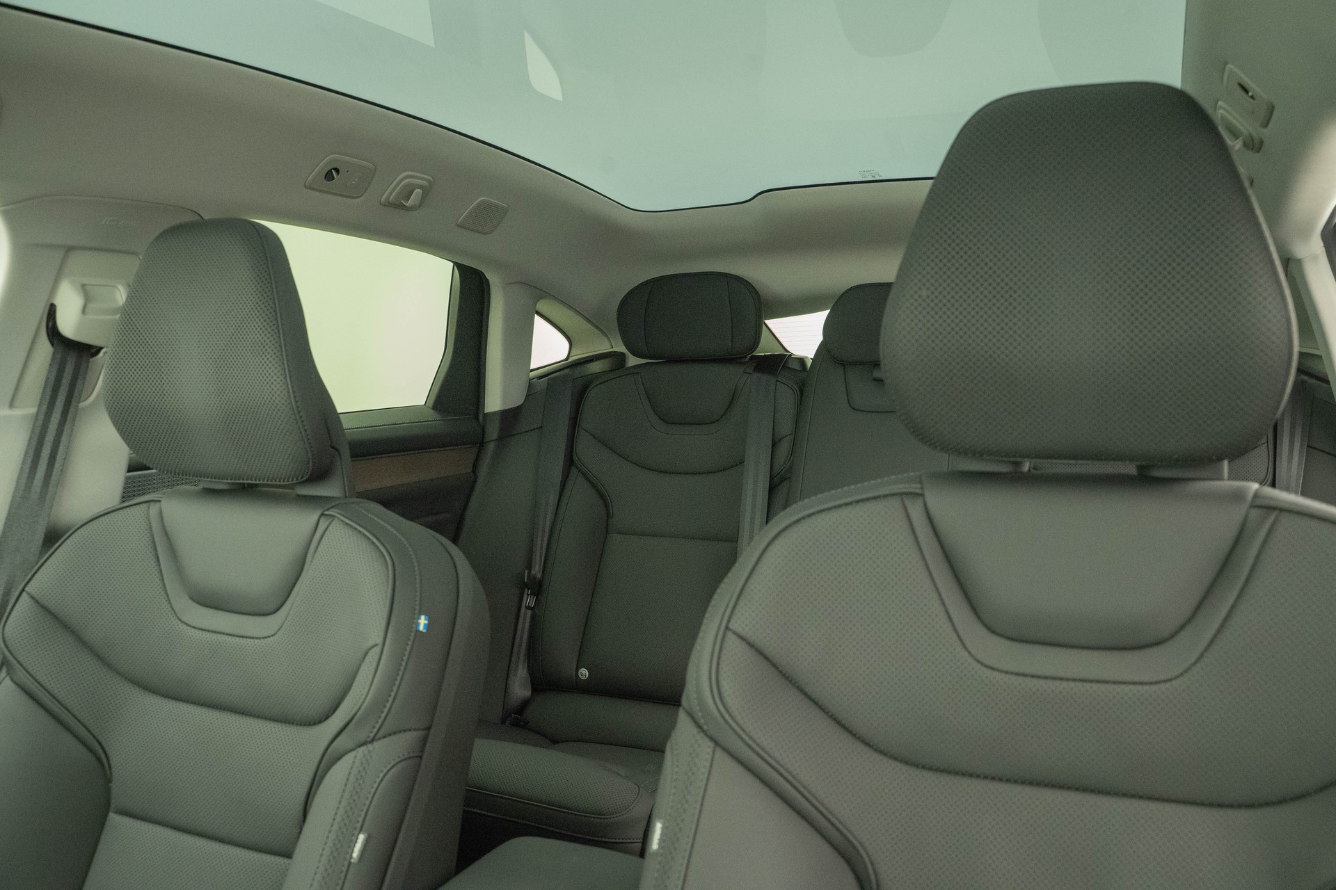 VOLVO ES90 Ultra-image-9