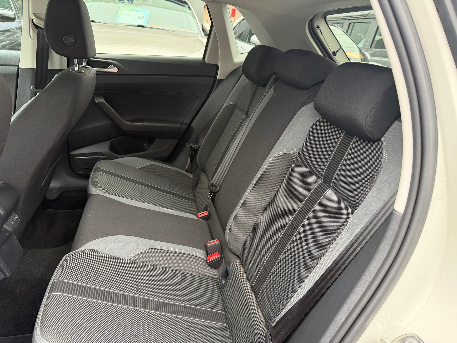 VW Polo 1.0 TSI Style DSG-image-16