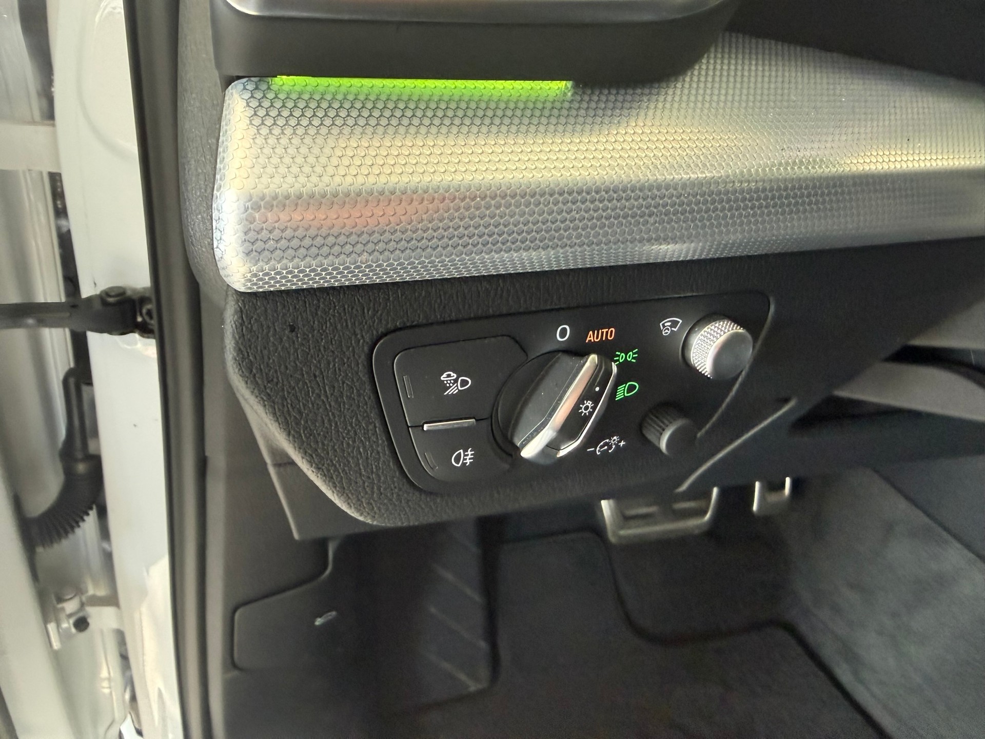 AUDI Q5 55 TFSI e PHEV S line quattro S-tronic, 8-fach bereift-image-14