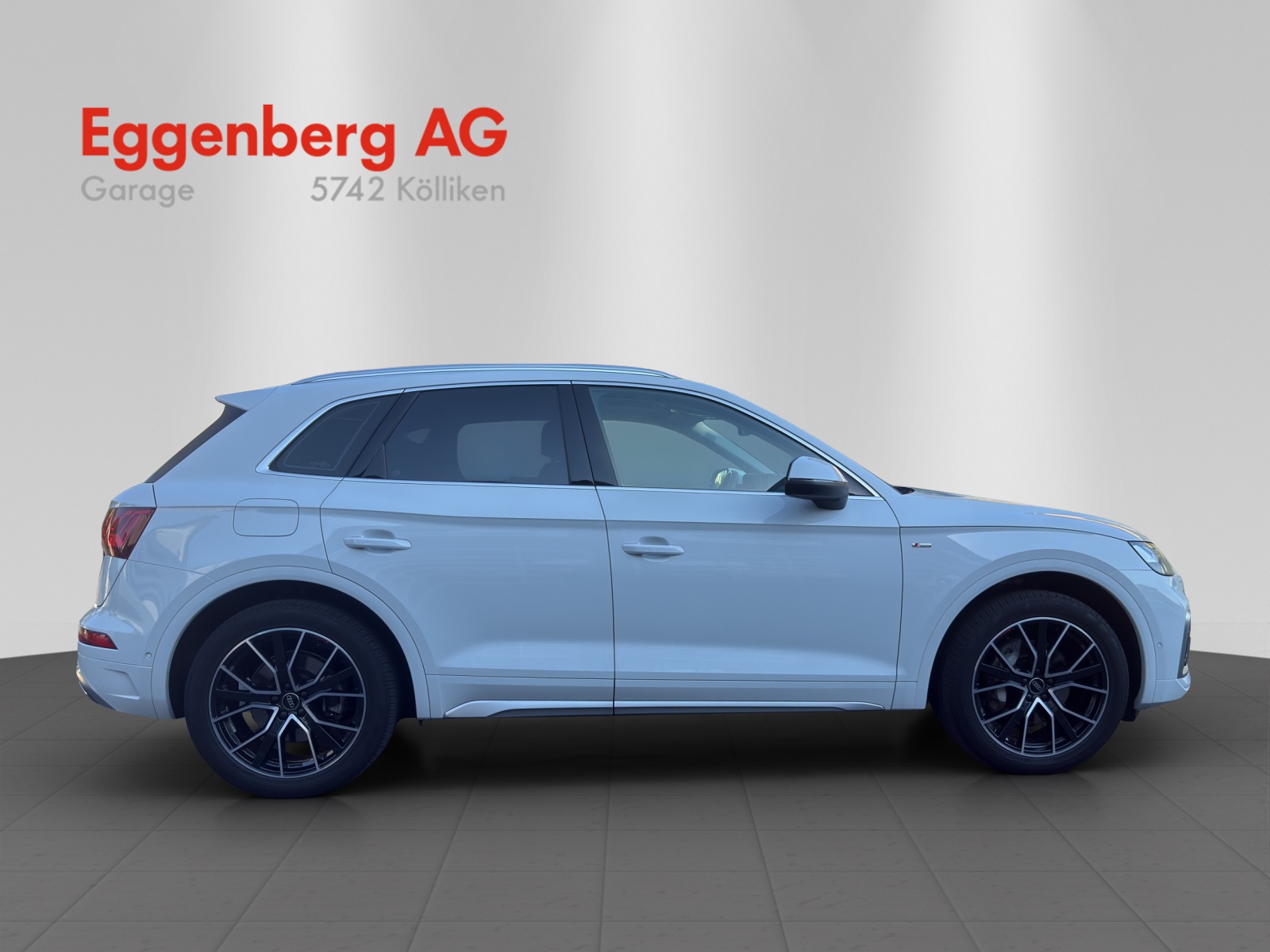 AUDI Q5 55 TFSI e PHEV S line quattro S-tronic, 8-fach bereift-image-5