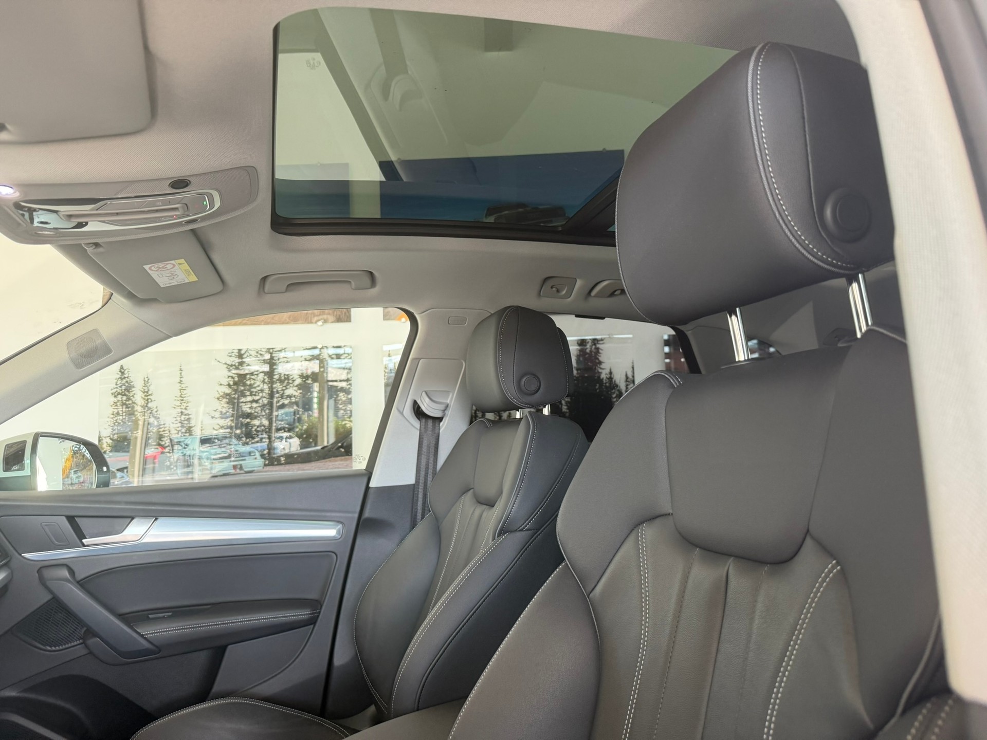 AUDI Q5 55 TFSI e PHEV S line quattro S-tronic, 8-fach bereift-image-13