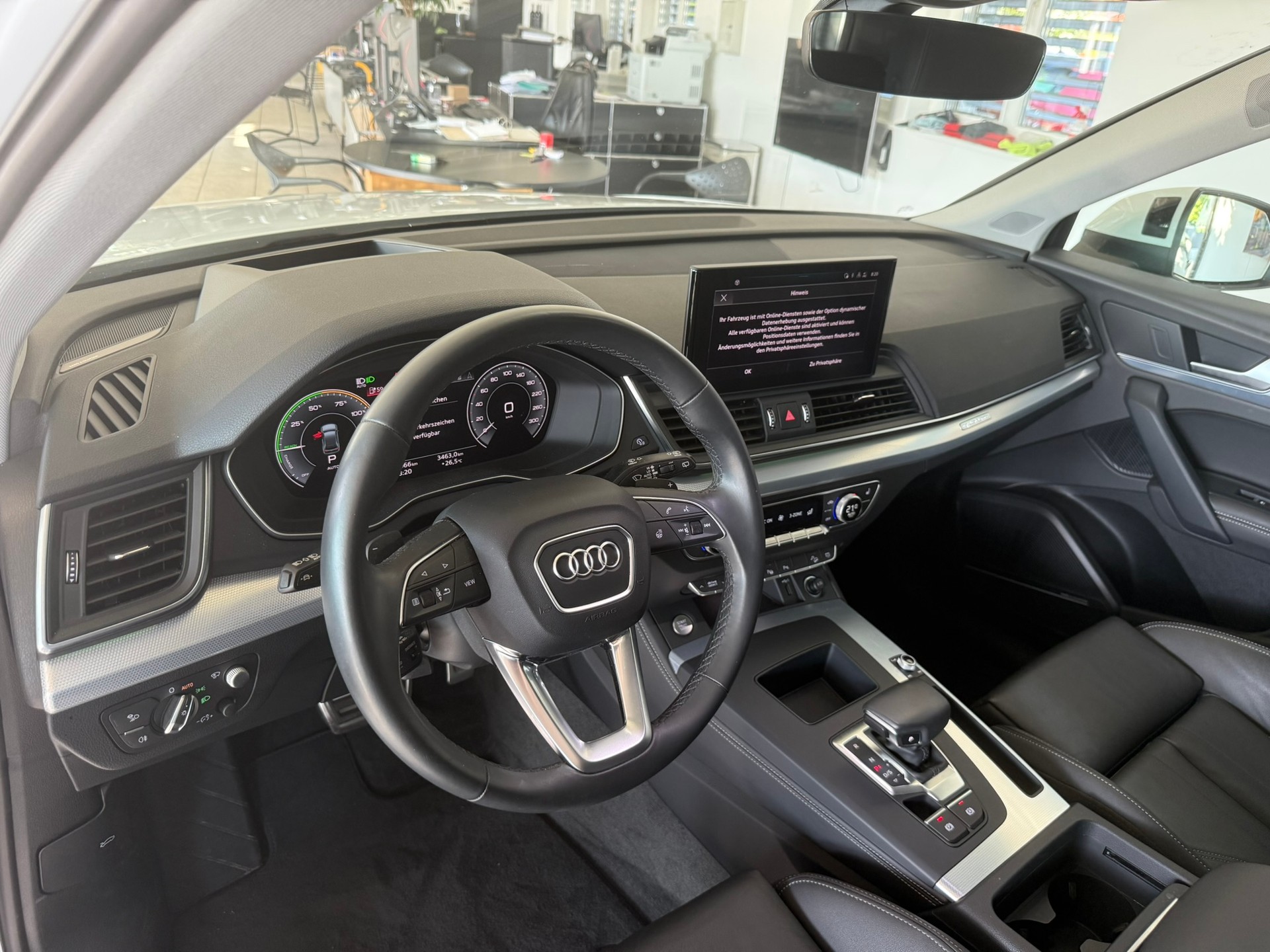 AUDI Q5 55 TFSI e PHEV S line quattro S-tronic, 8-fach bereift-image-12