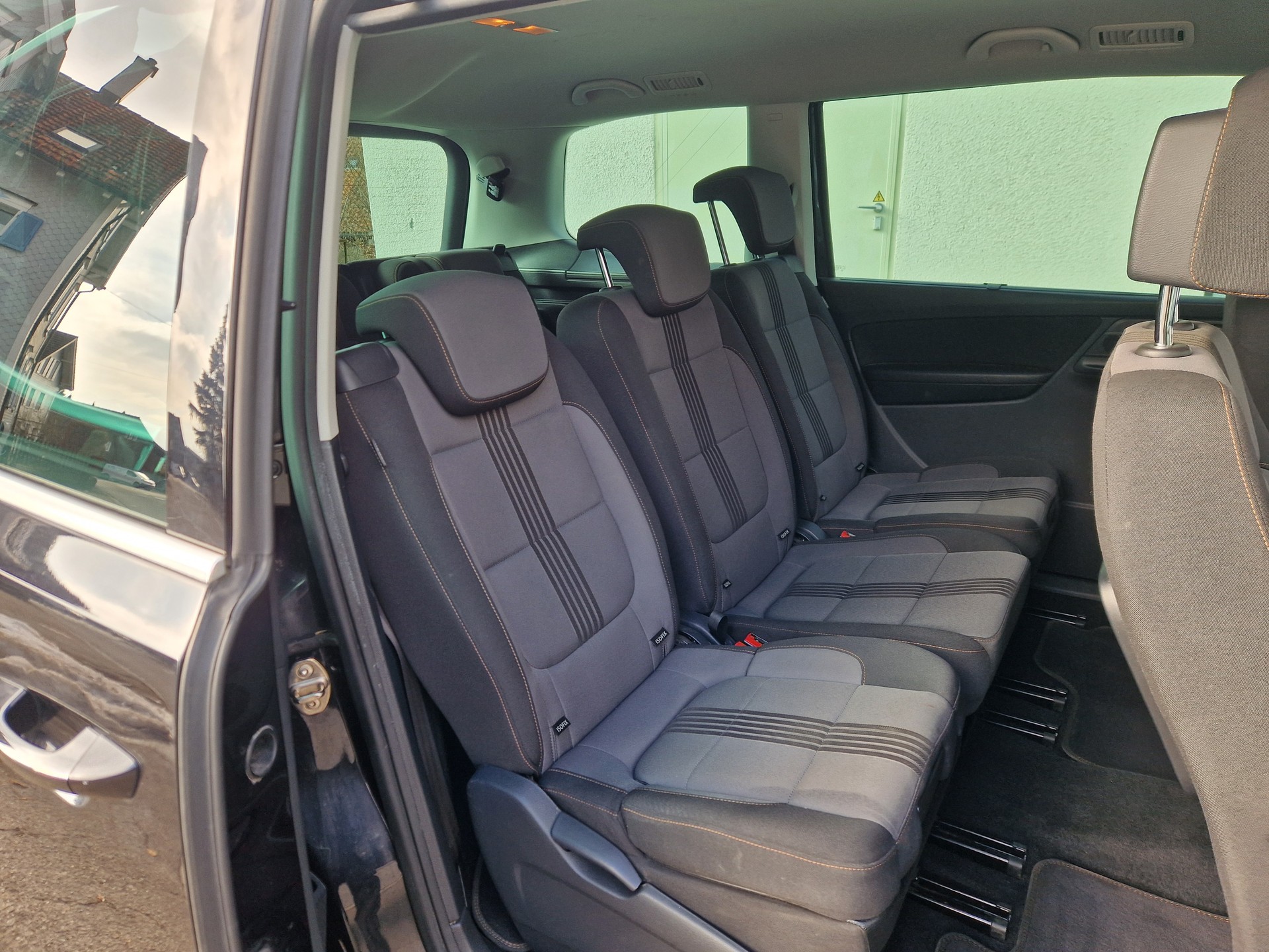 VW Sharan 2.0 TDI BMT Allstar DSG-image-4